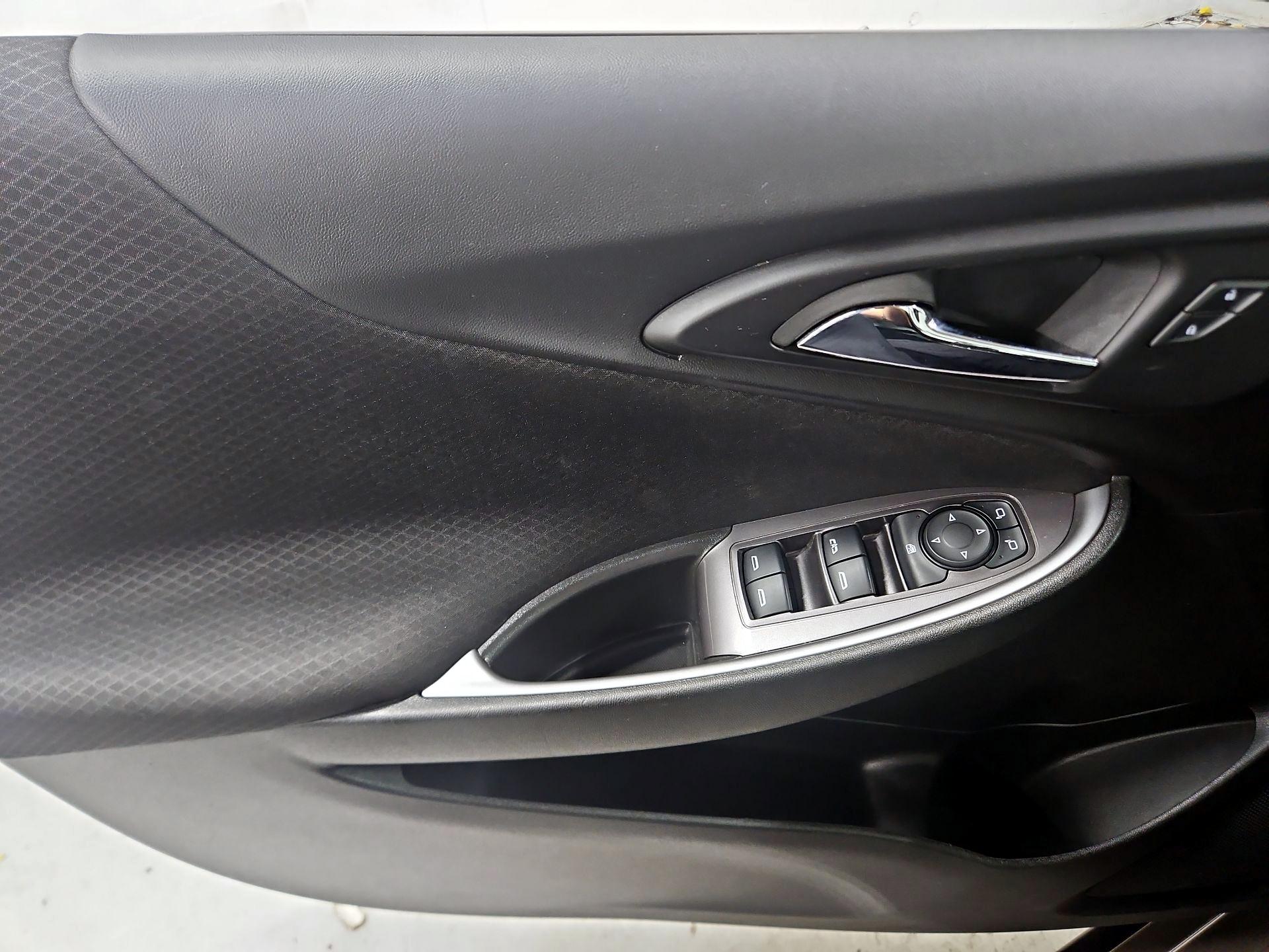 Thumbnail: 2023 Chevrolet Malibu - 12