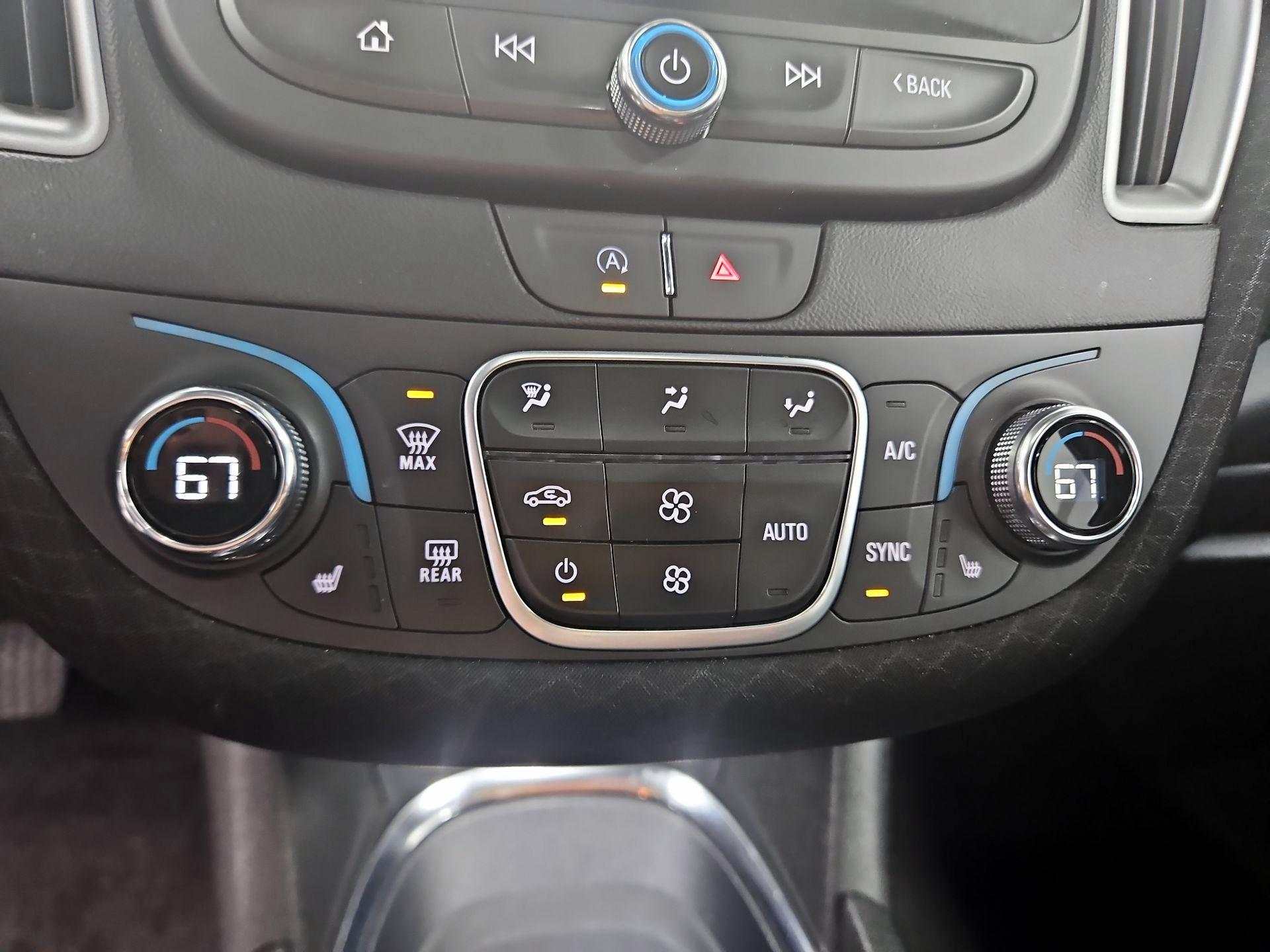 Thumbnail: 2023 Chevrolet Malibu - 16