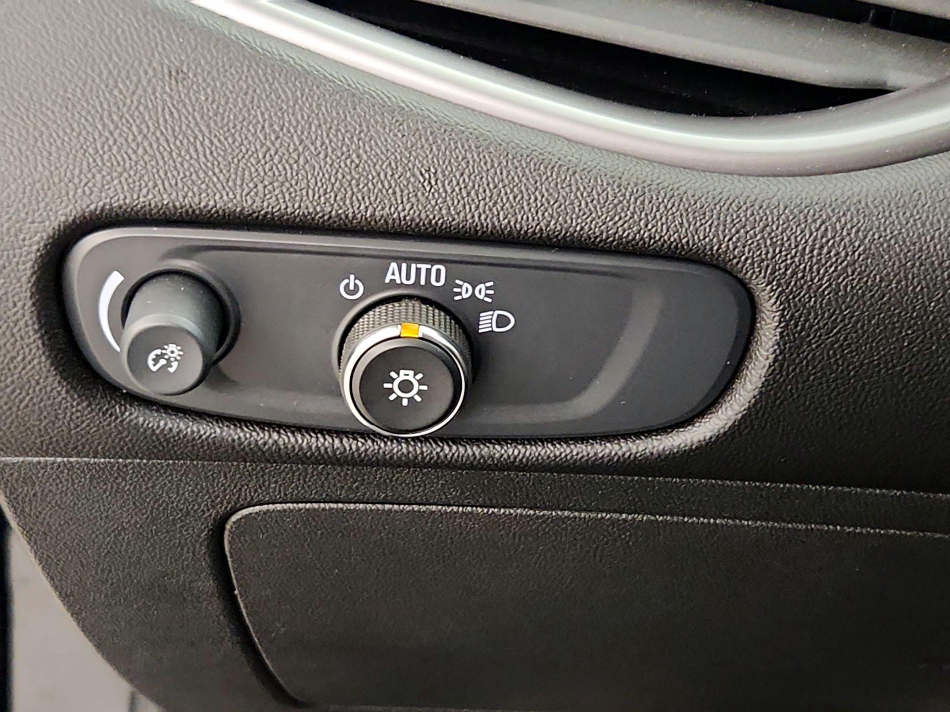 Thumbnail: 2024 Chevrolet Malibu - 13