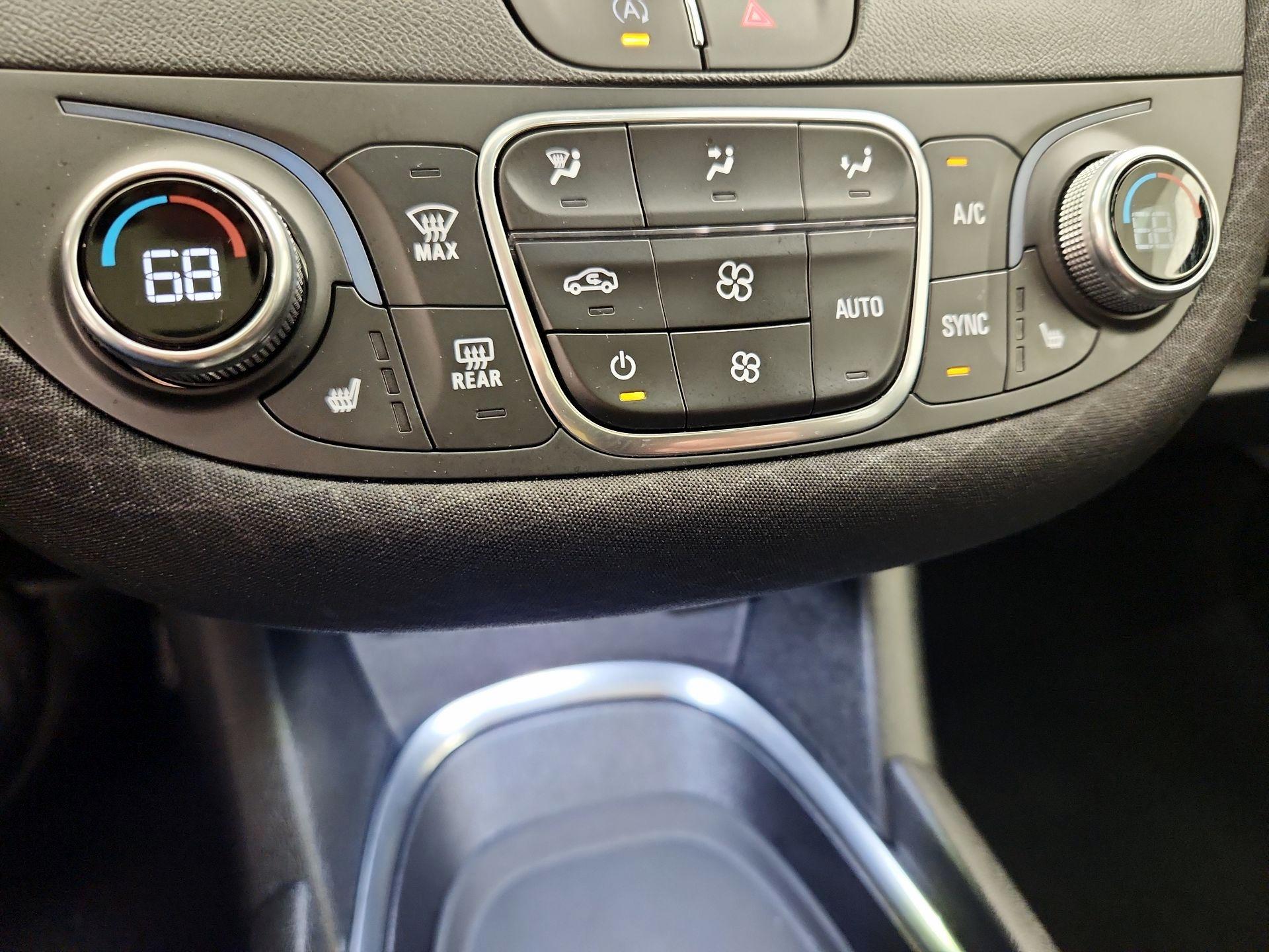 Thumbnail: 2024 Chevrolet Malibu - 16