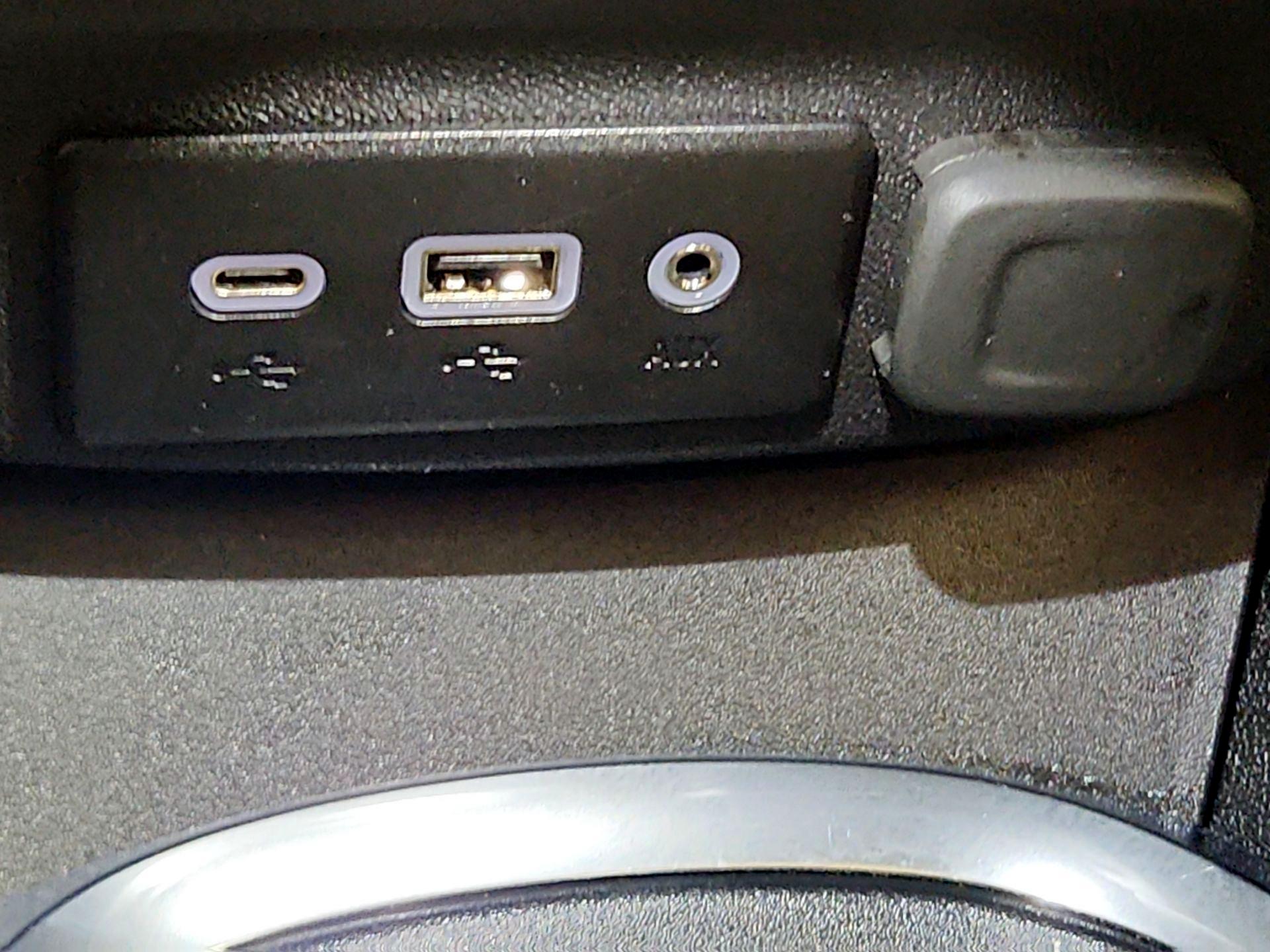 Thumbnail: 2024 Chevrolet Malibu - 18