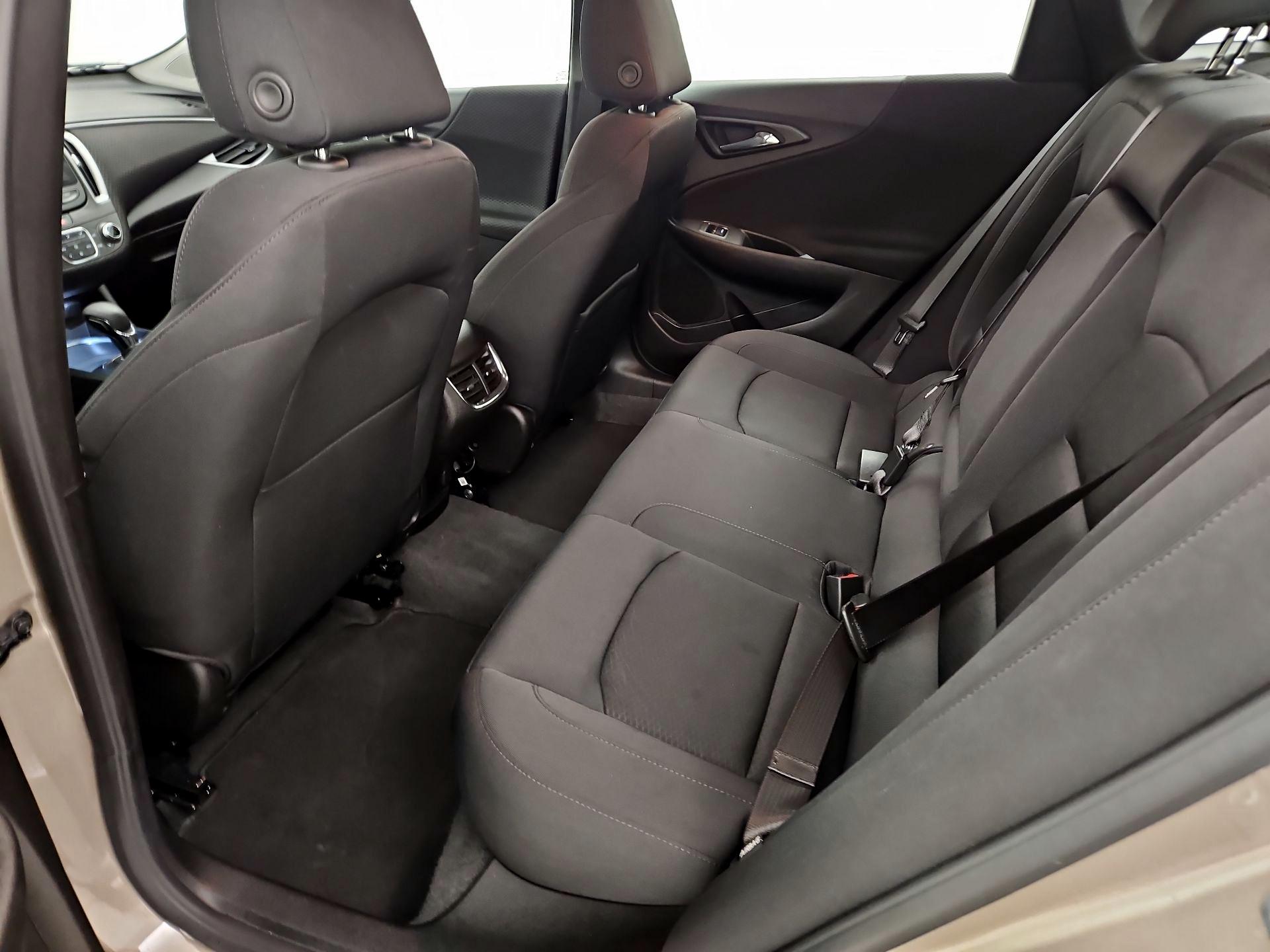 Thumbnail: 2024 Chevrolet Malibu - 19