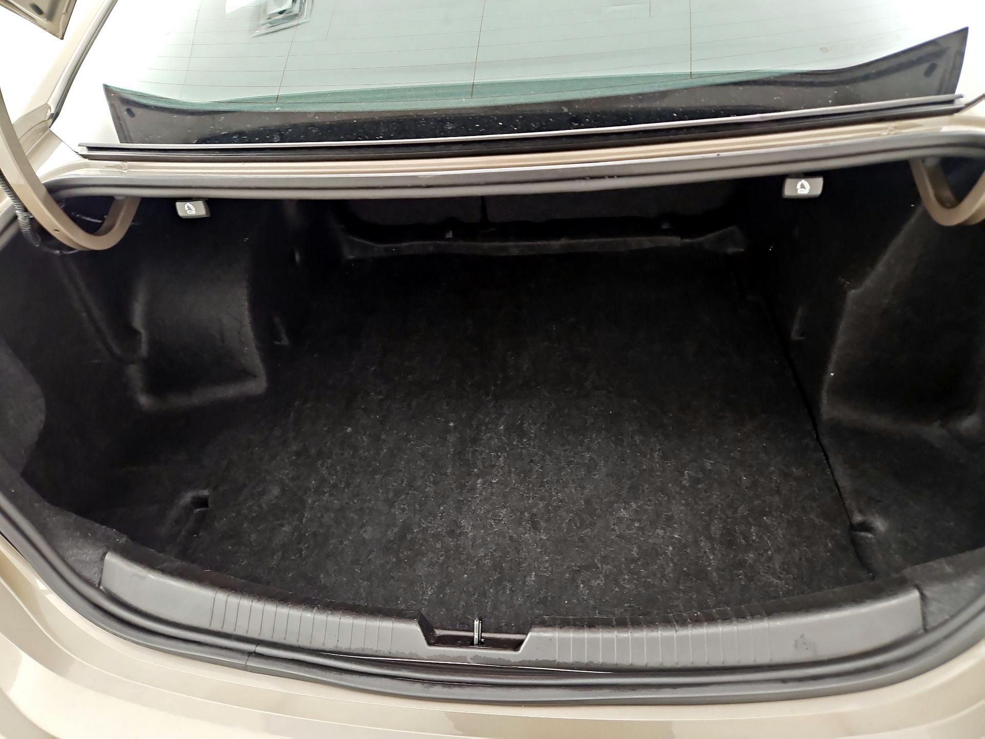 Thumbnail: 2024 Chevrolet Malibu - 20