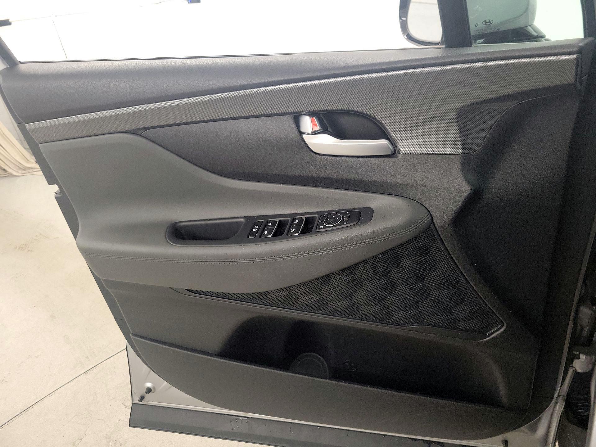 Thumbnail: 2023 Hyundai Santa Fe - 12