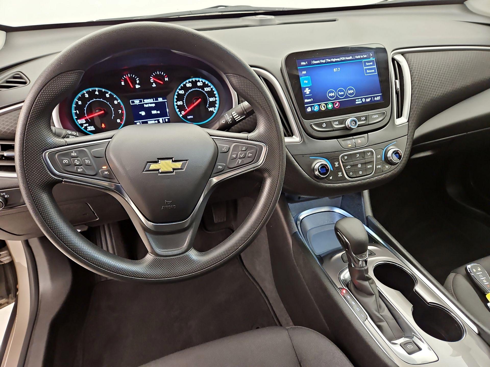 Thumbnail: 2024 Chevrolet Malibu - 9