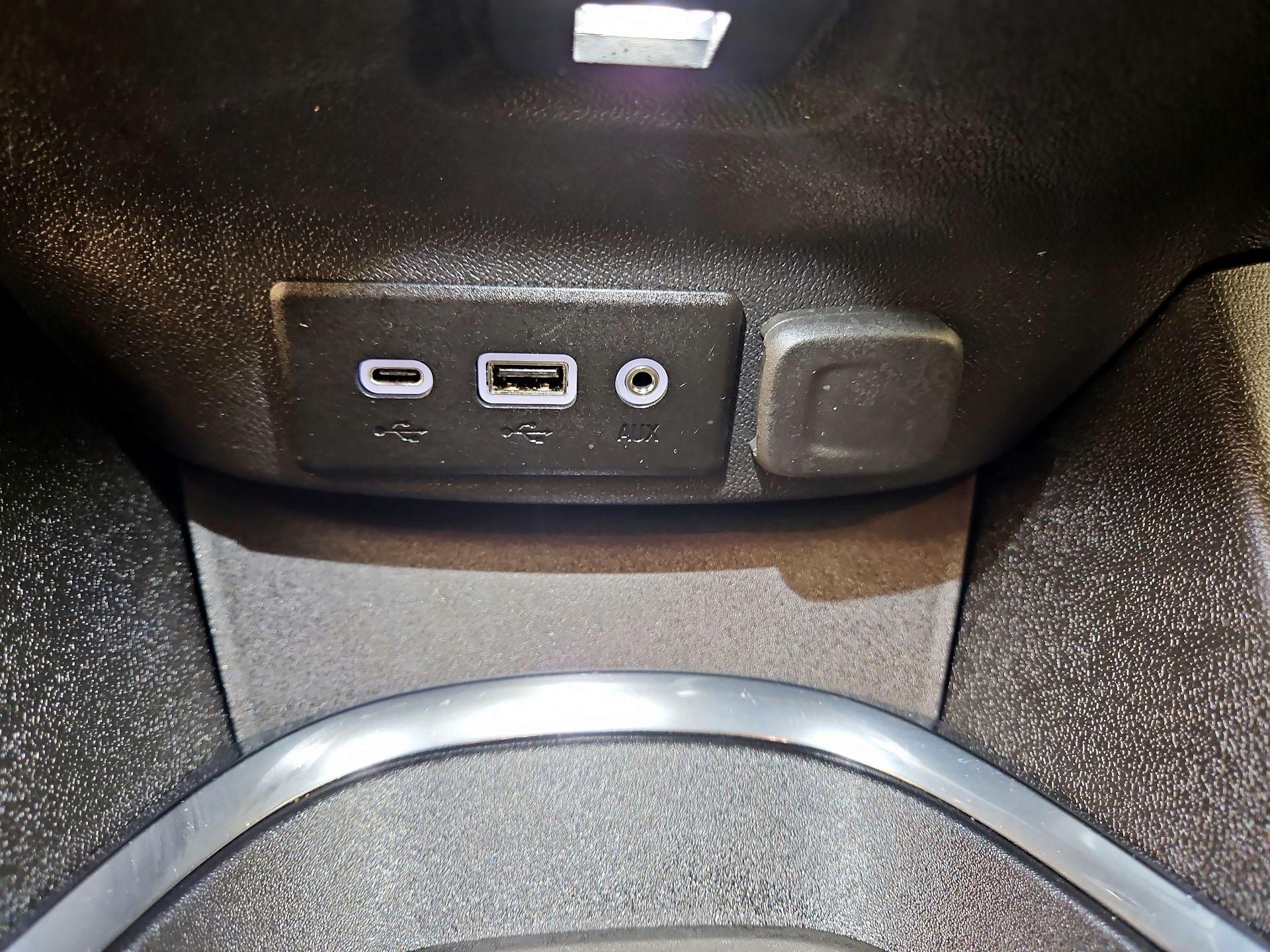 Thumbnail: 2024 Chevrolet Malibu - 18