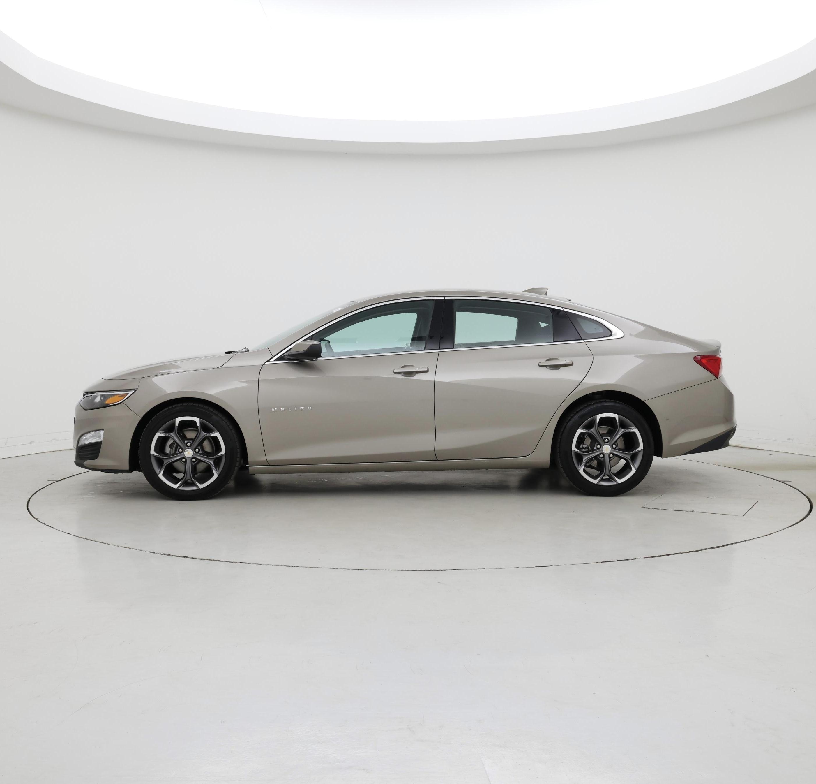 Thumbnail: 2024 Chevrolet Malibu - 3