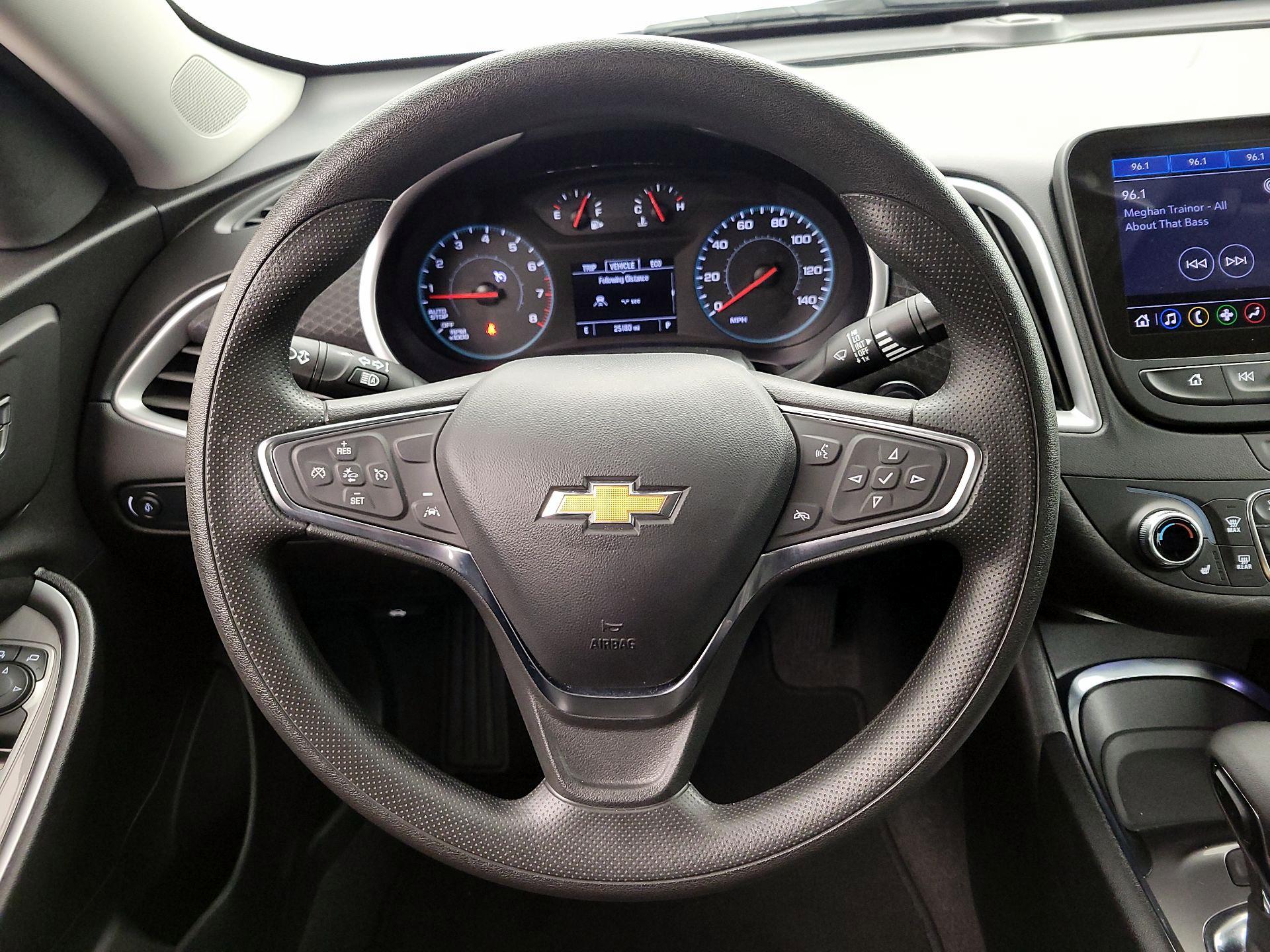 Thumbnail: 2024 Chevrolet Malibu - 10