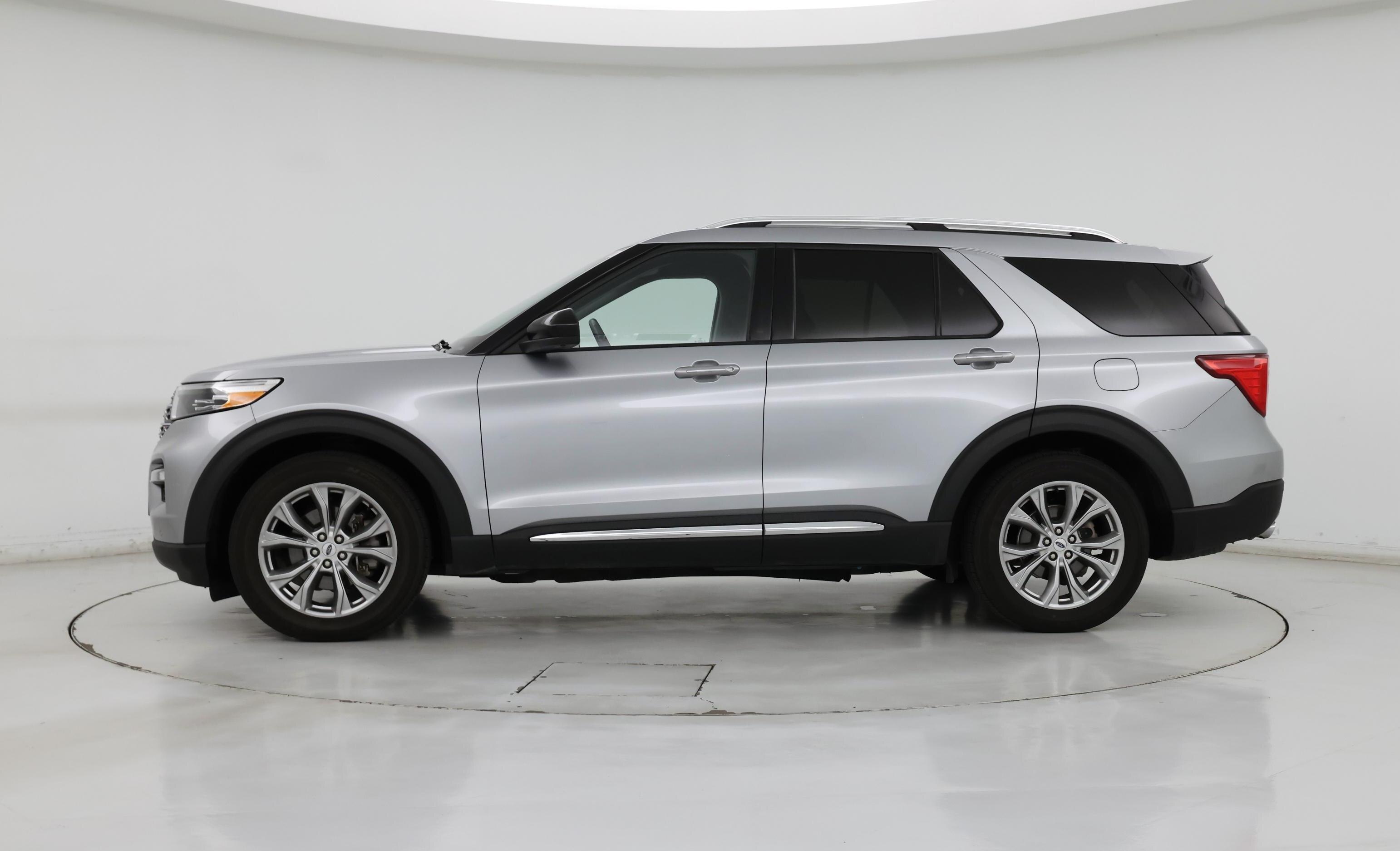 Thumbnail: 2023 Ford Explorer - 3