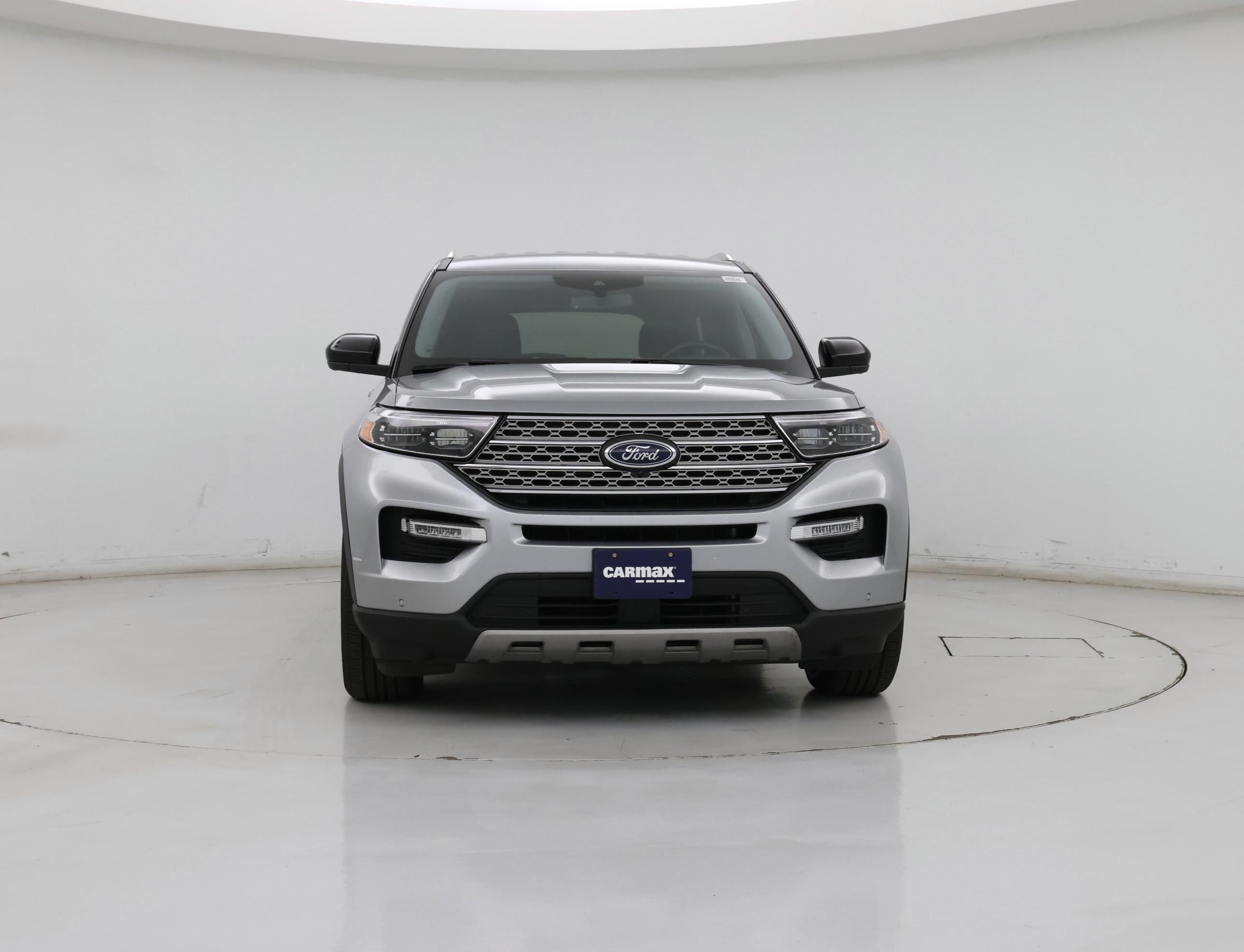 Thumbnail: 2023 Ford Explorer - 5