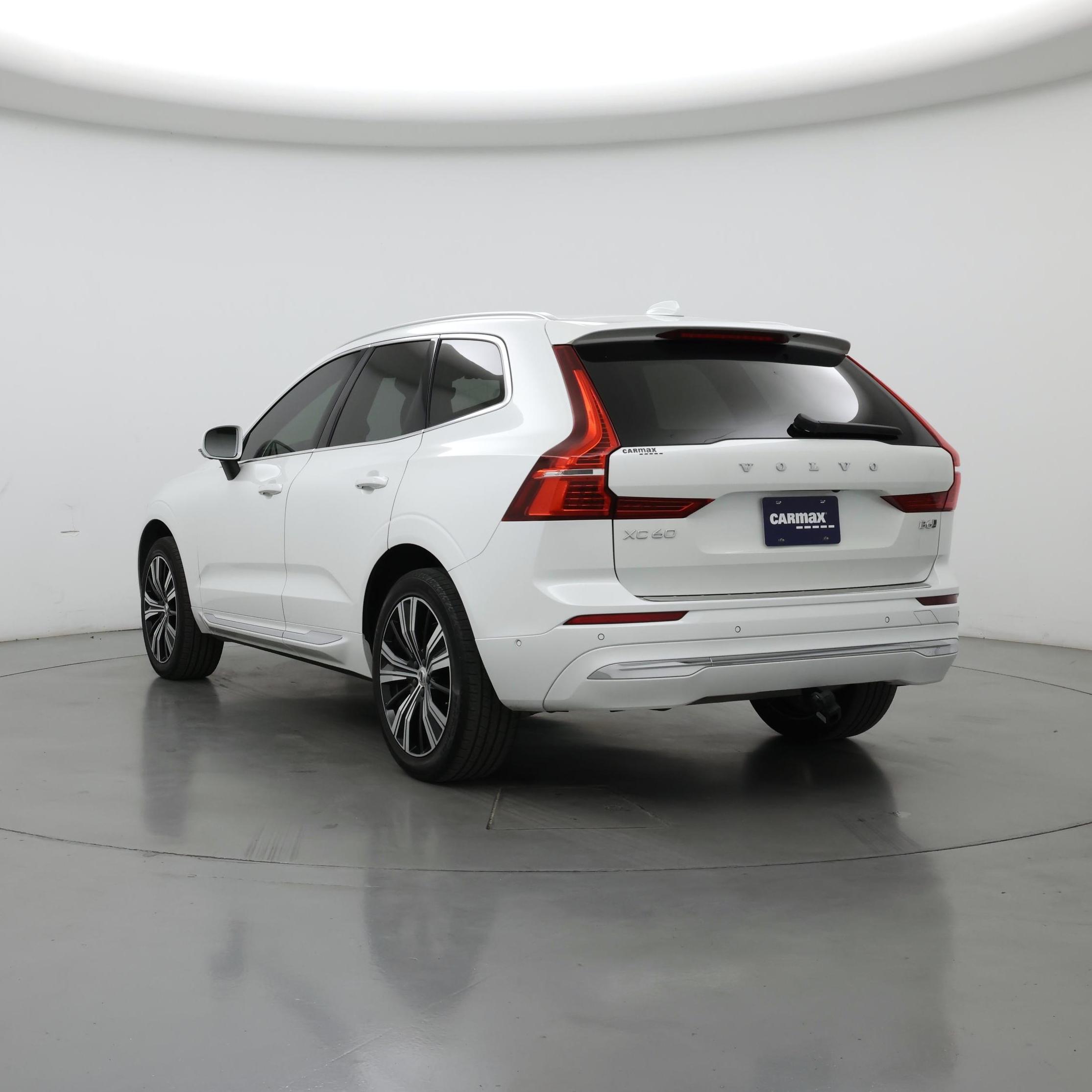Thumbnail: 2022 Volvo XC60 - 2