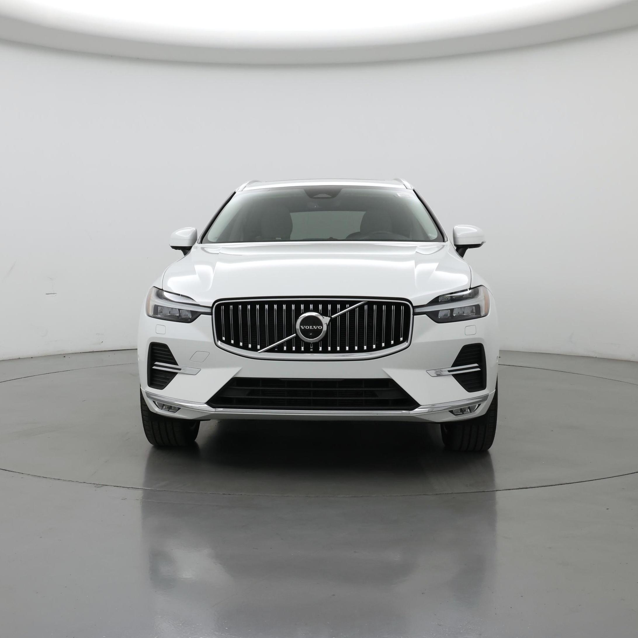 Thumbnail: 2022 Volvo XC60 - 5