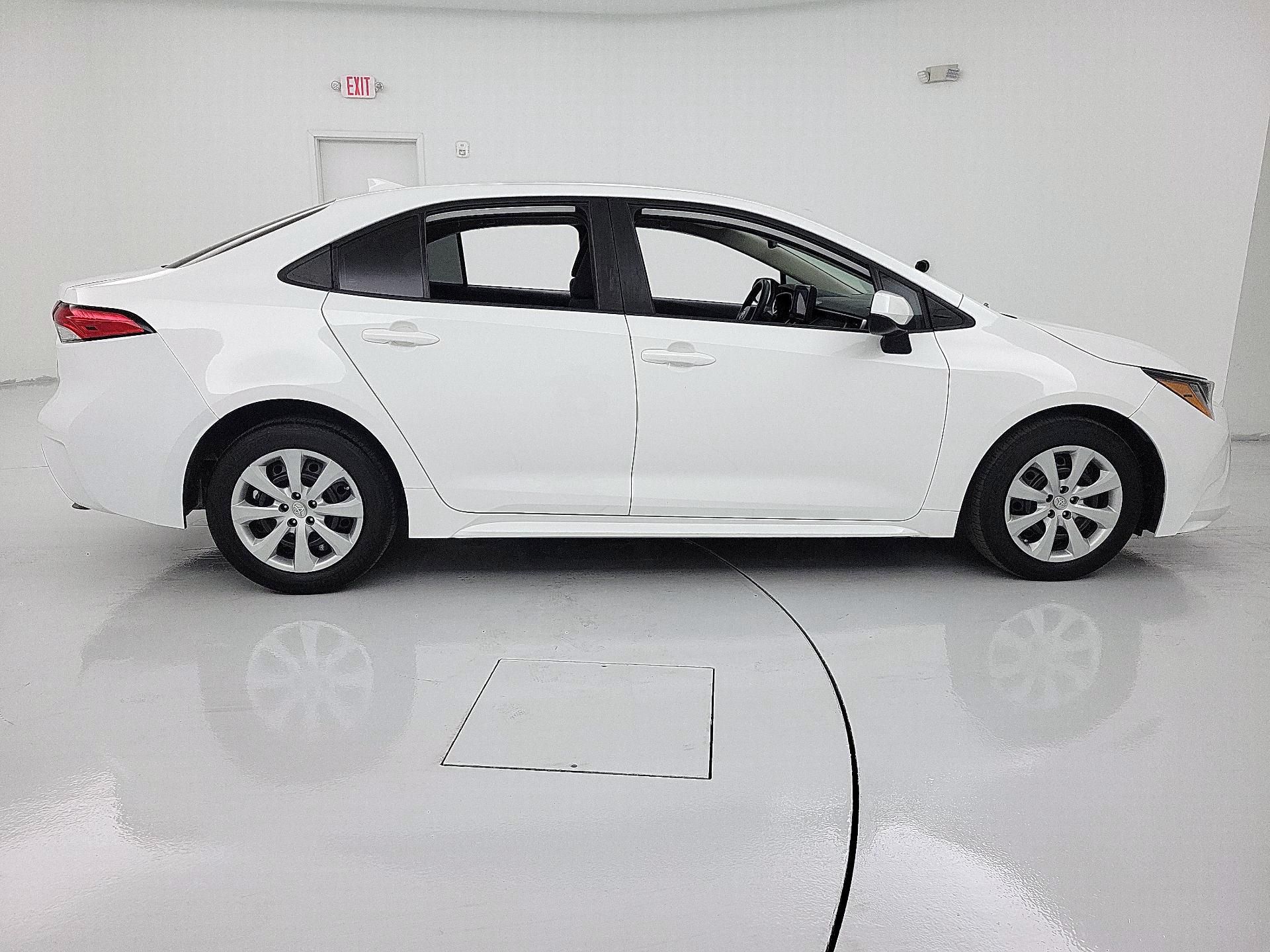 Thumbnail: 2023 Toyota Corolla - 4