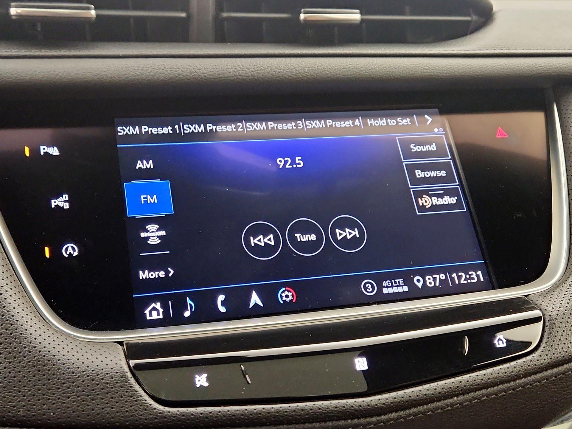 Thumbnail: 2020 Cadillac XT5 - 16