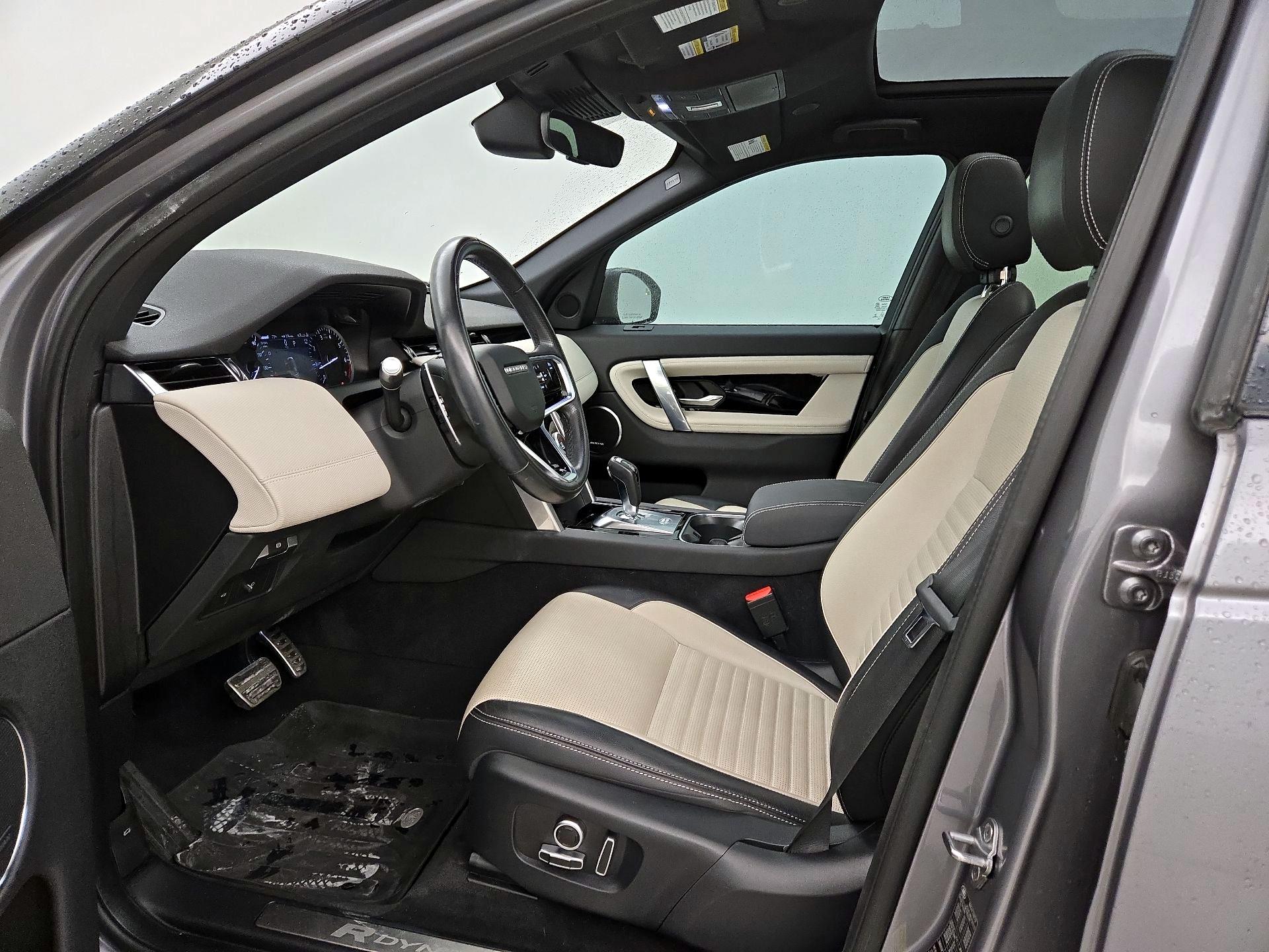 Thumbnail: 2022 Land Rover Discovery Sport - 11