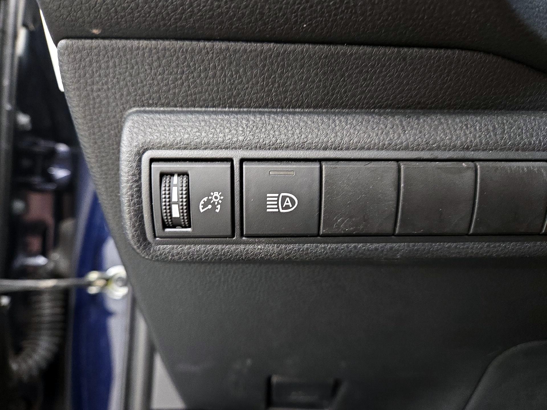 Thumbnail: 2022 Toyota Corolla - 13