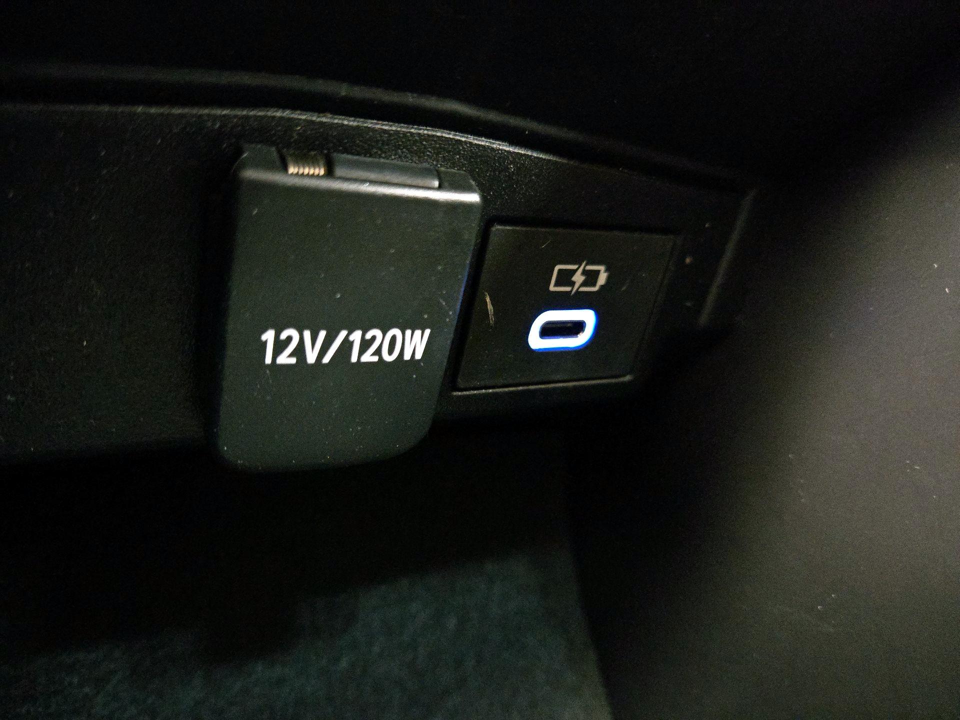 Thumbnail: 2022 Toyota Corolla - 18