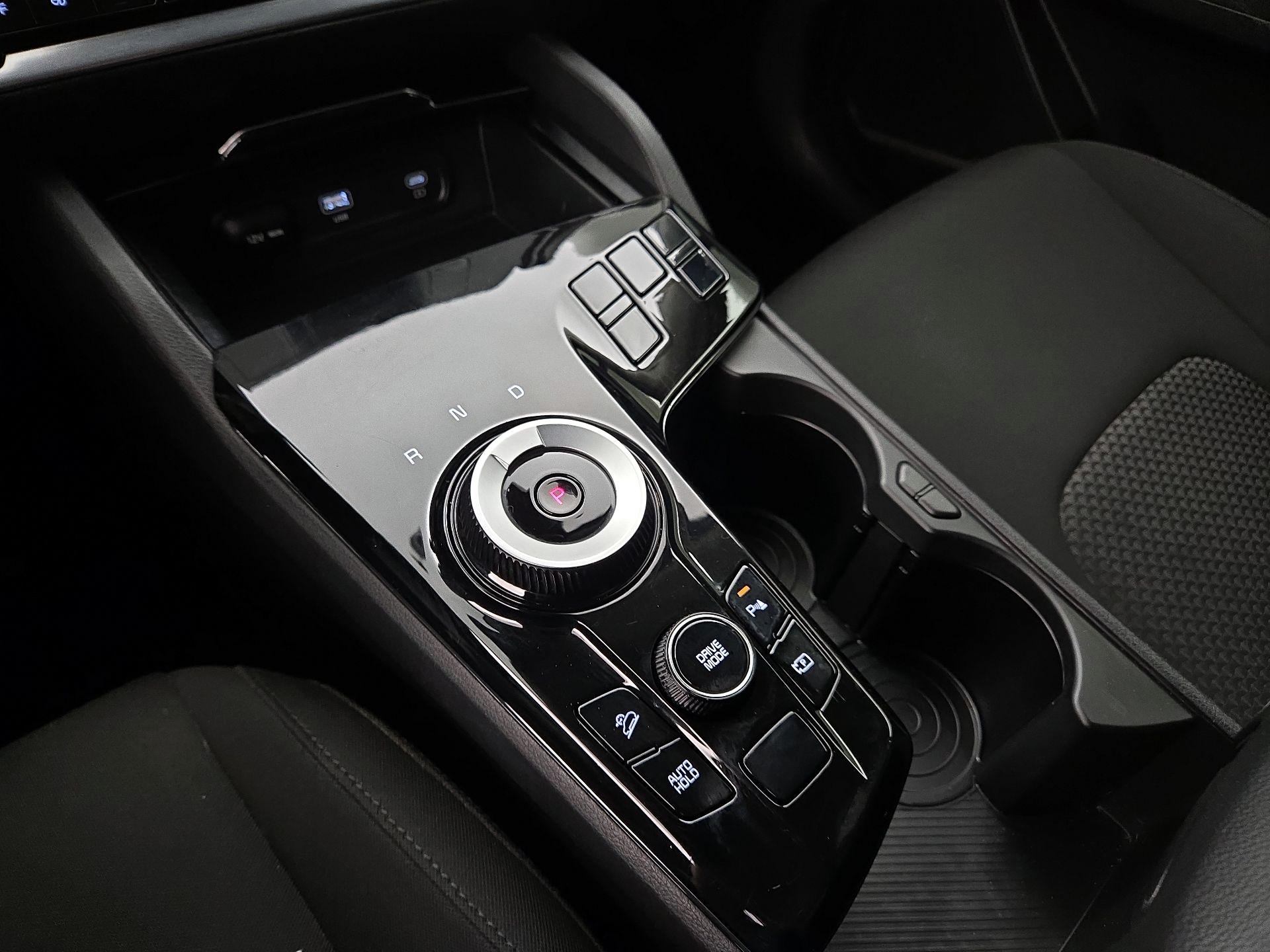 Thumbnail: 2023 Kia Sportage - 17