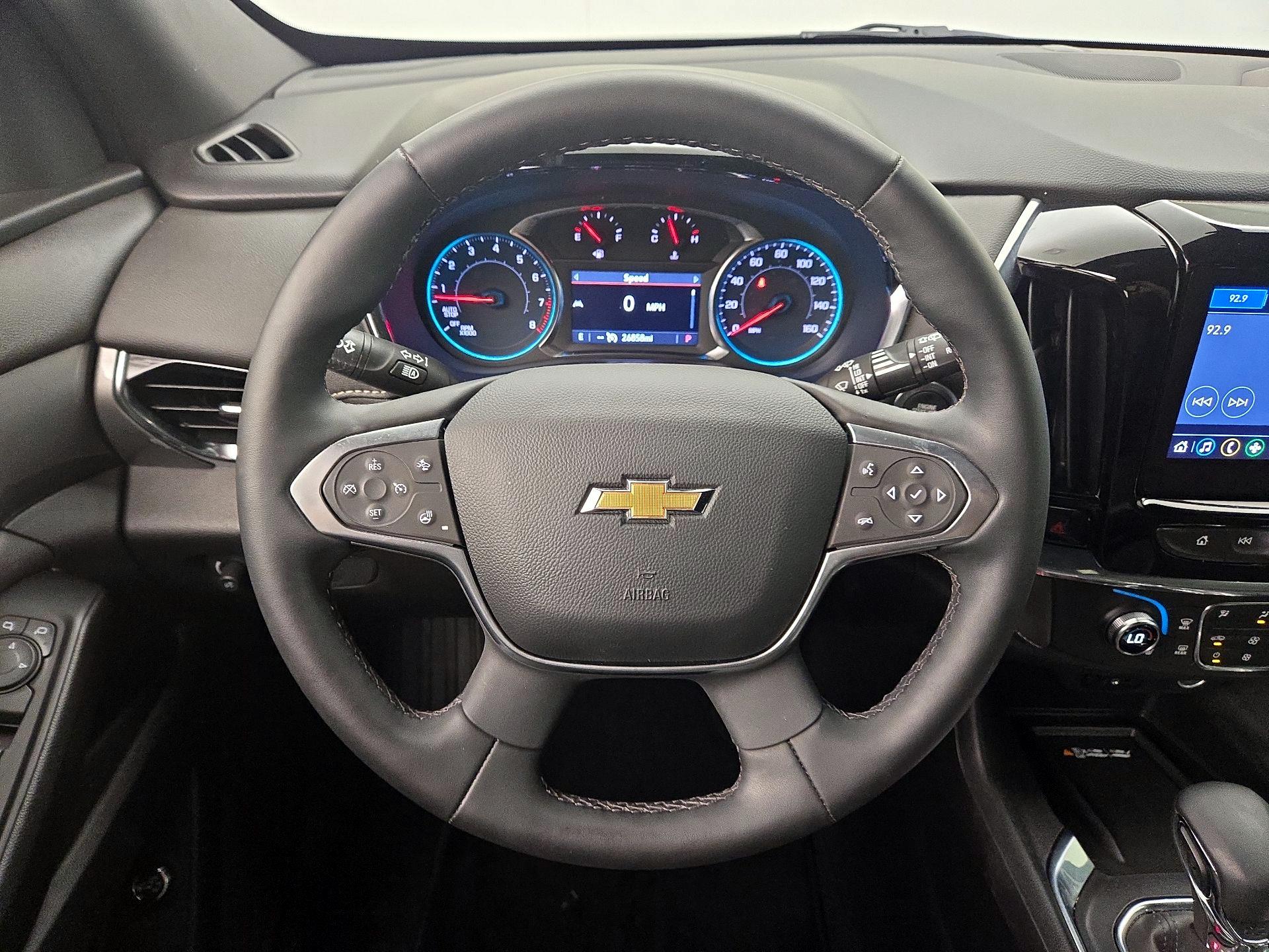 Thumbnail: 2023 Chevrolet Traverse - 10
