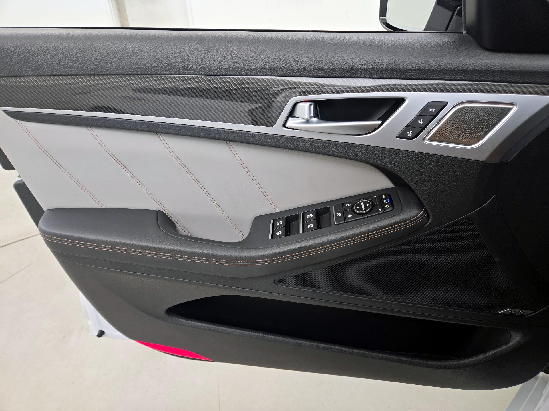 Thumbnail: 2020 Genesis G80 - 12