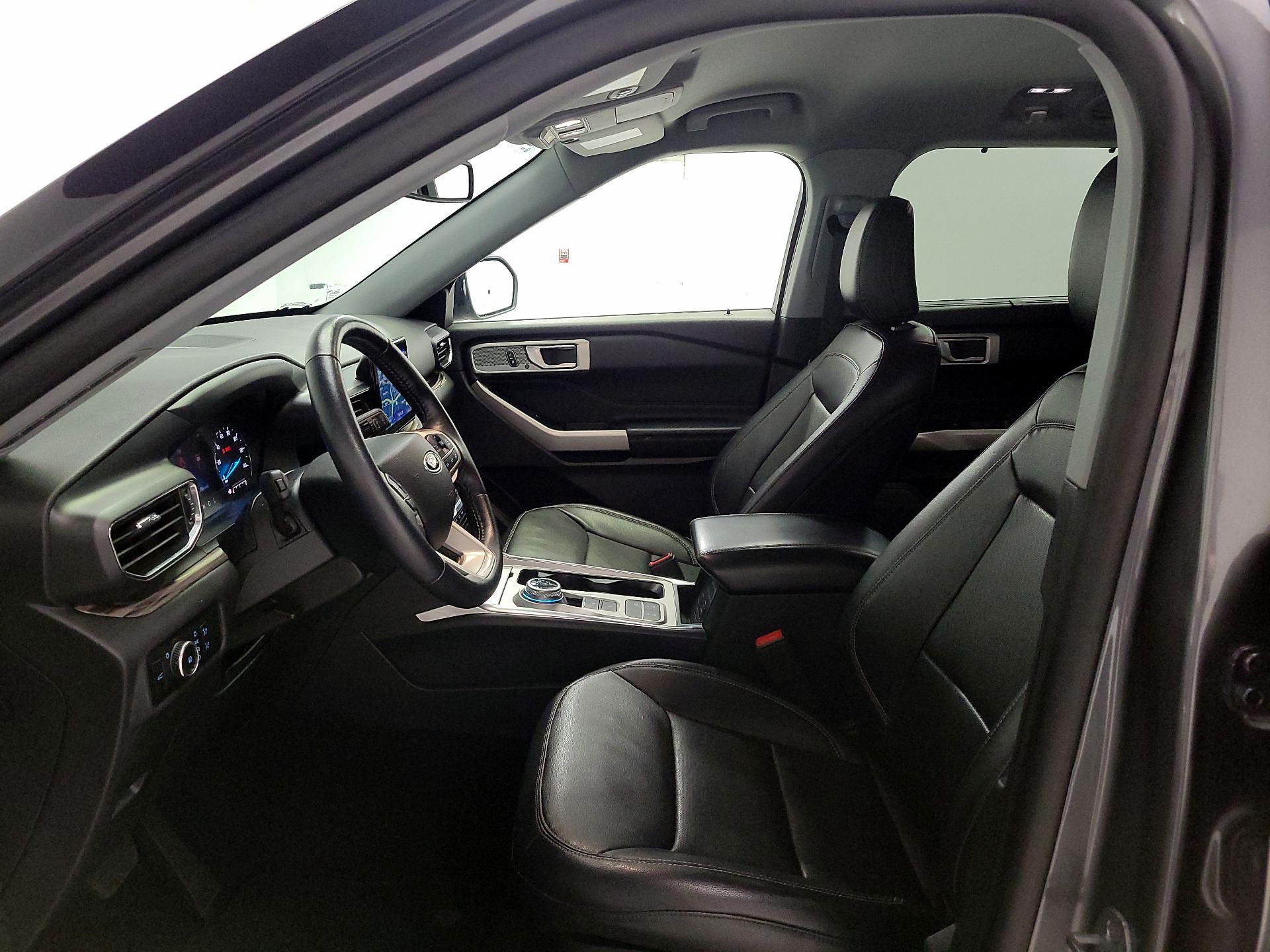 Thumbnail: 2023 Ford Explorer - 11