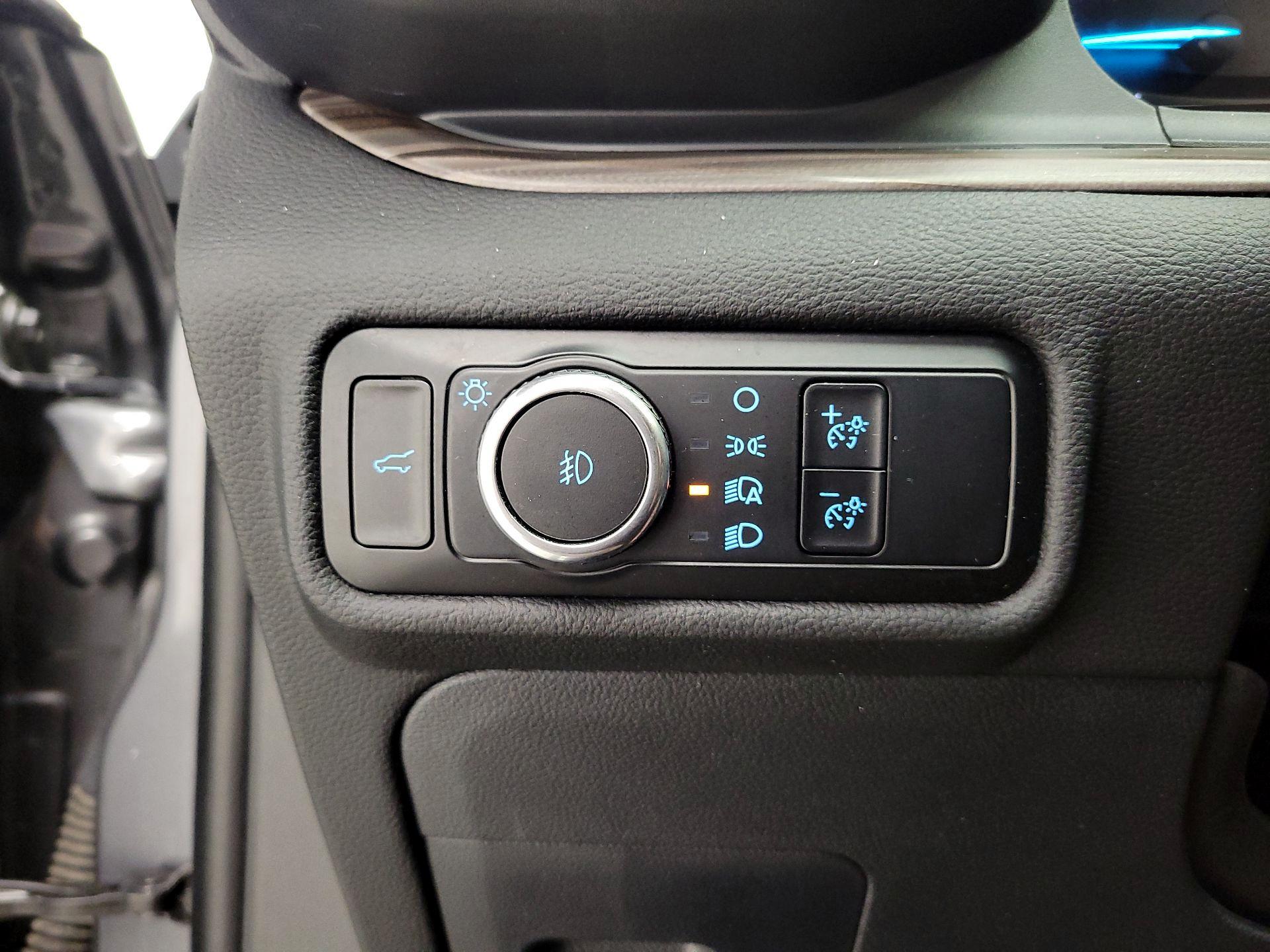 Thumbnail: 2023 Ford Explorer - 13