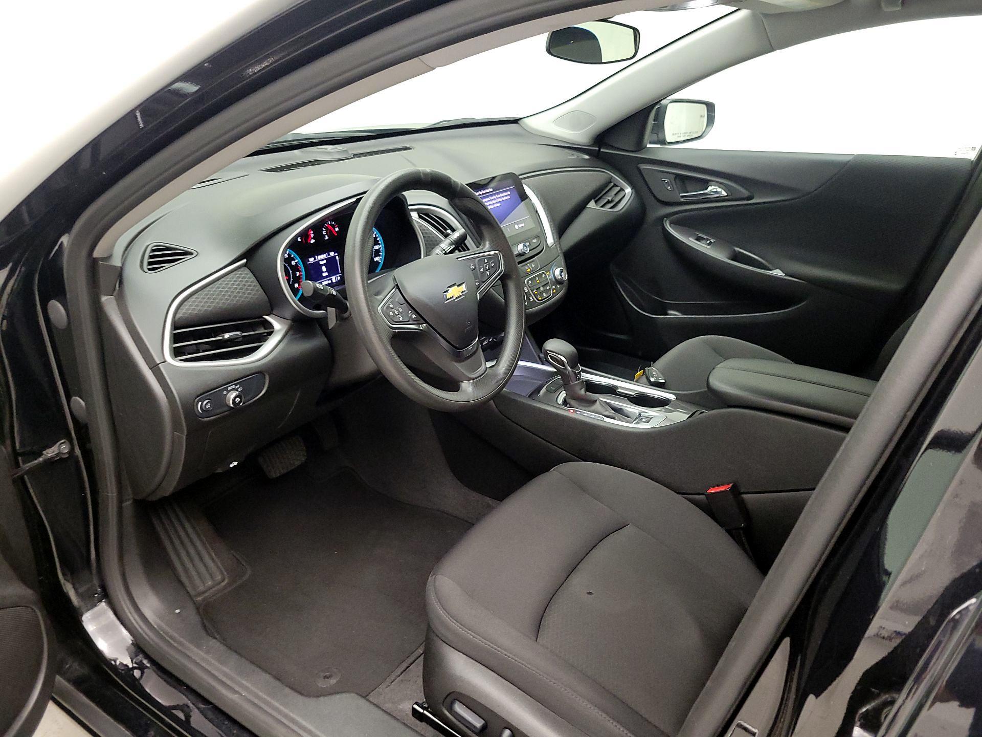 Thumbnail: 2024 Chevrolet Malibu - 11