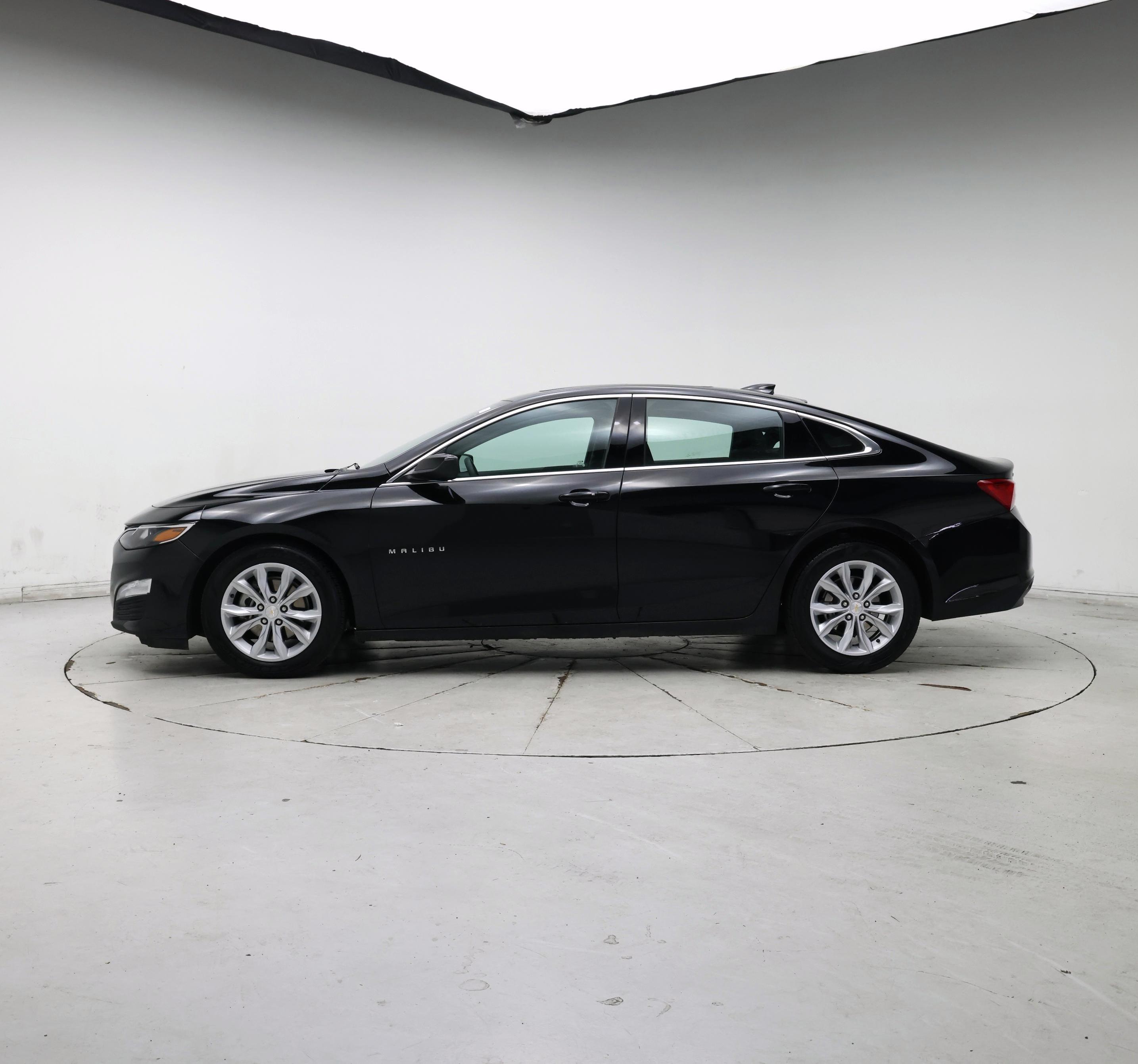 Thumbnail: 2024 Chevrolet Malibu - 3