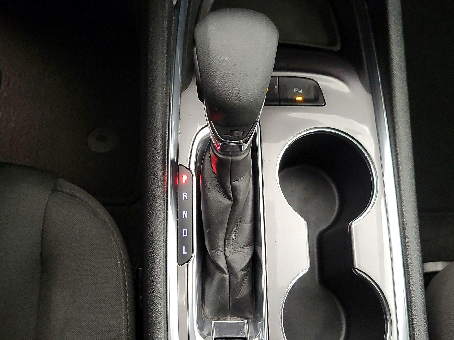 Thumbnail: 2023 Chevrolet Malibu - 17