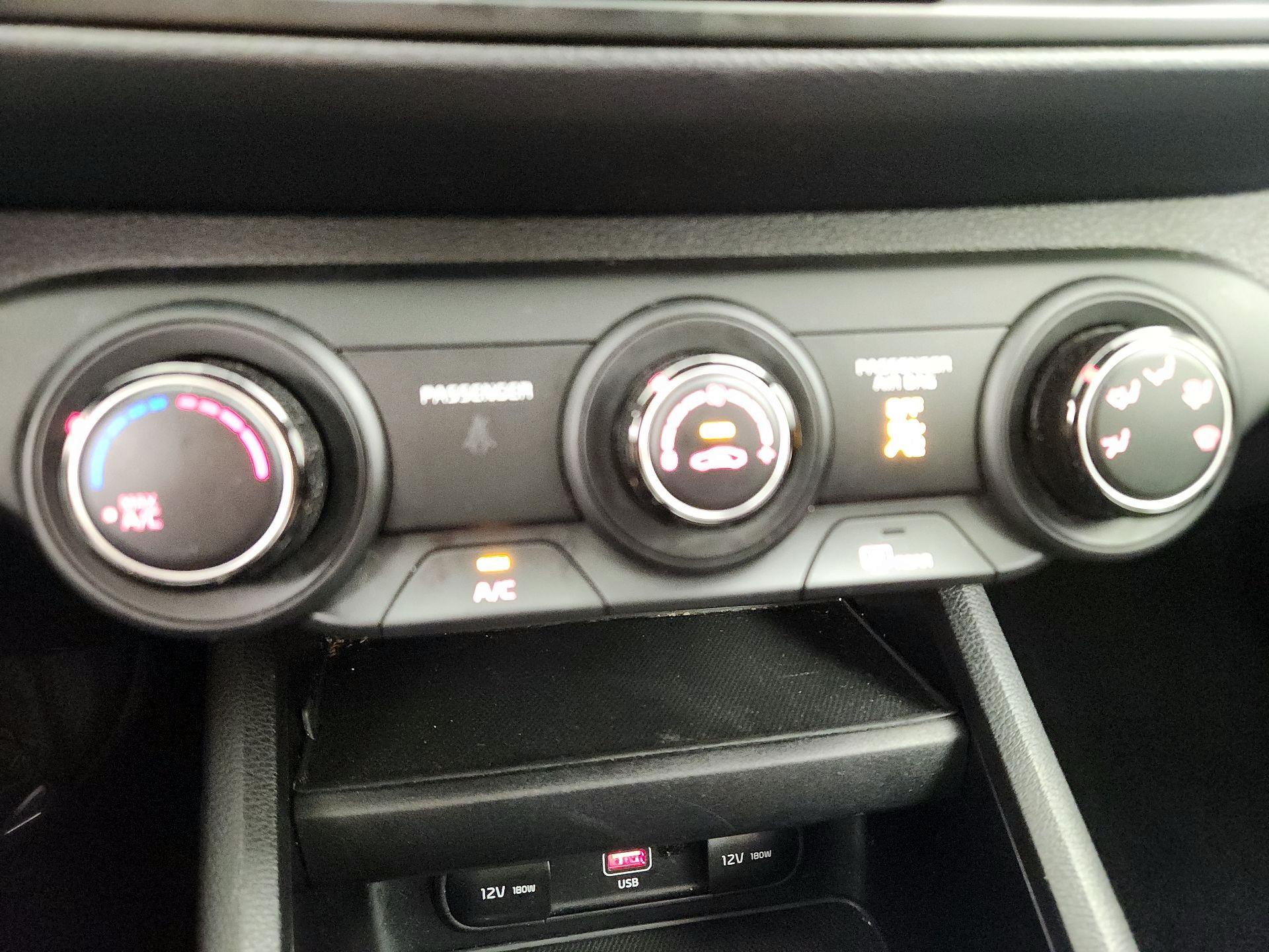 Thumbnail: 2023 Kia Forte - 16