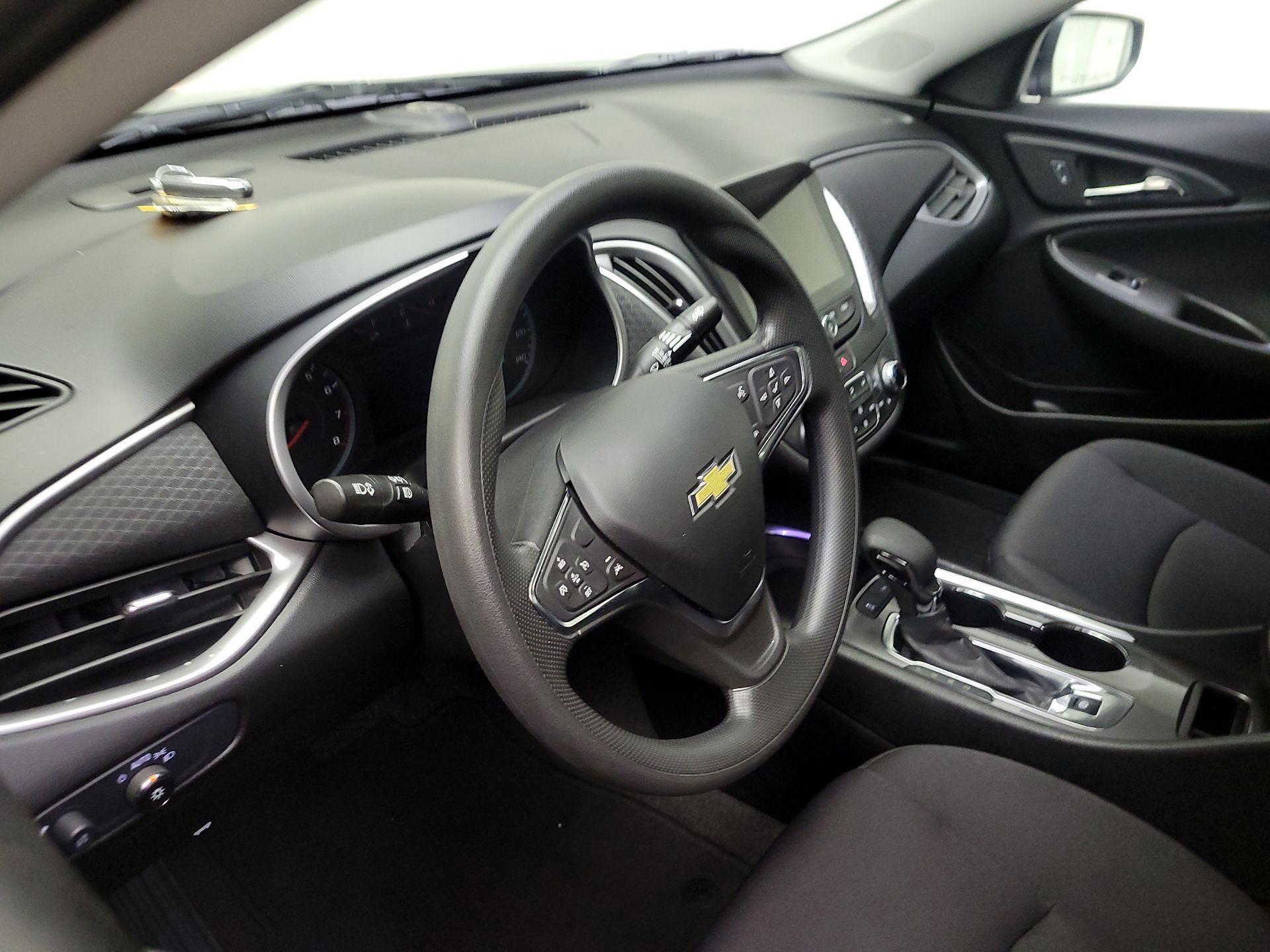 Thumbnail: 2024 Chevrolet Malibu - 9