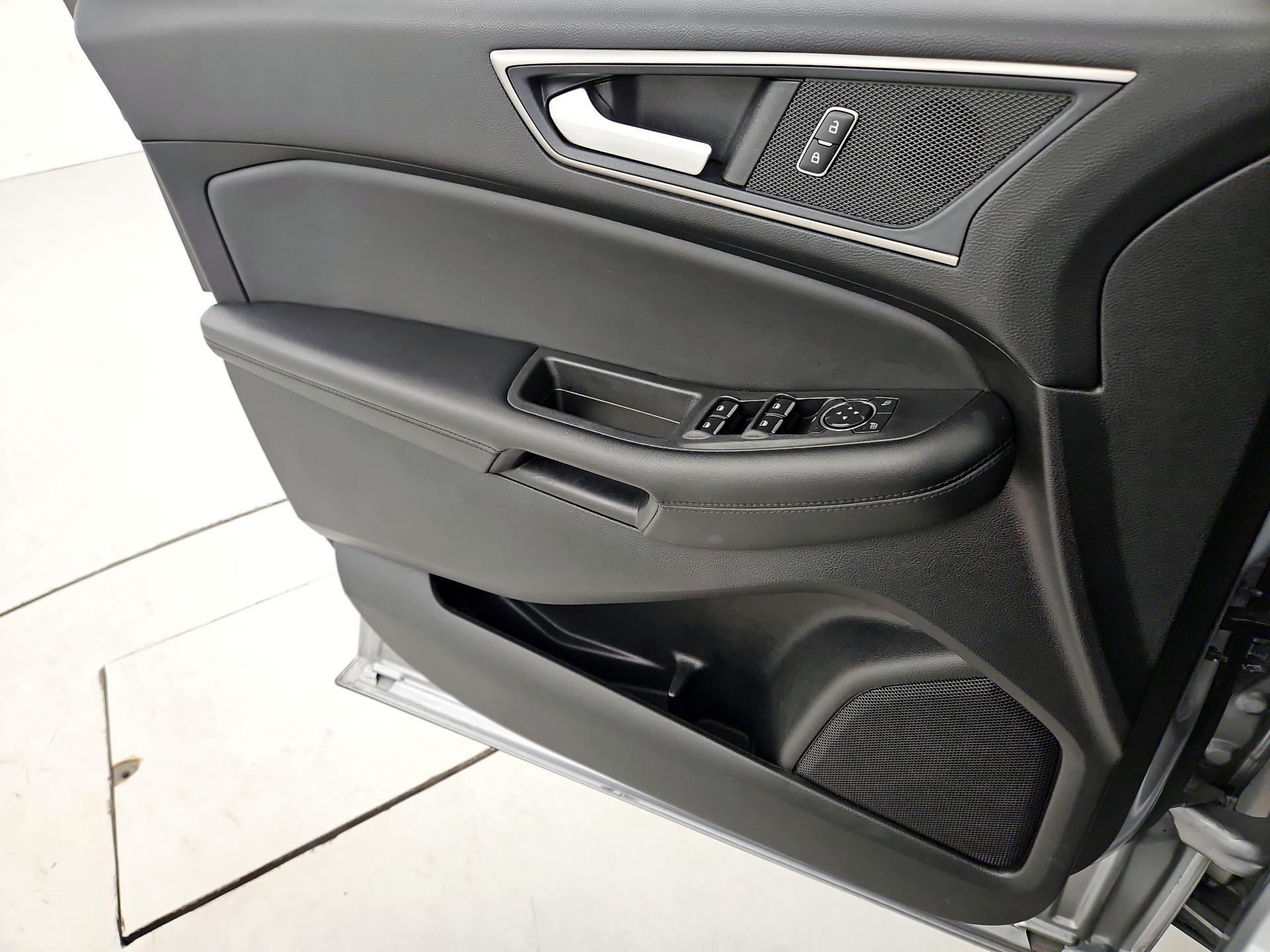Thumbnail: 2022 Ford Edge - 12