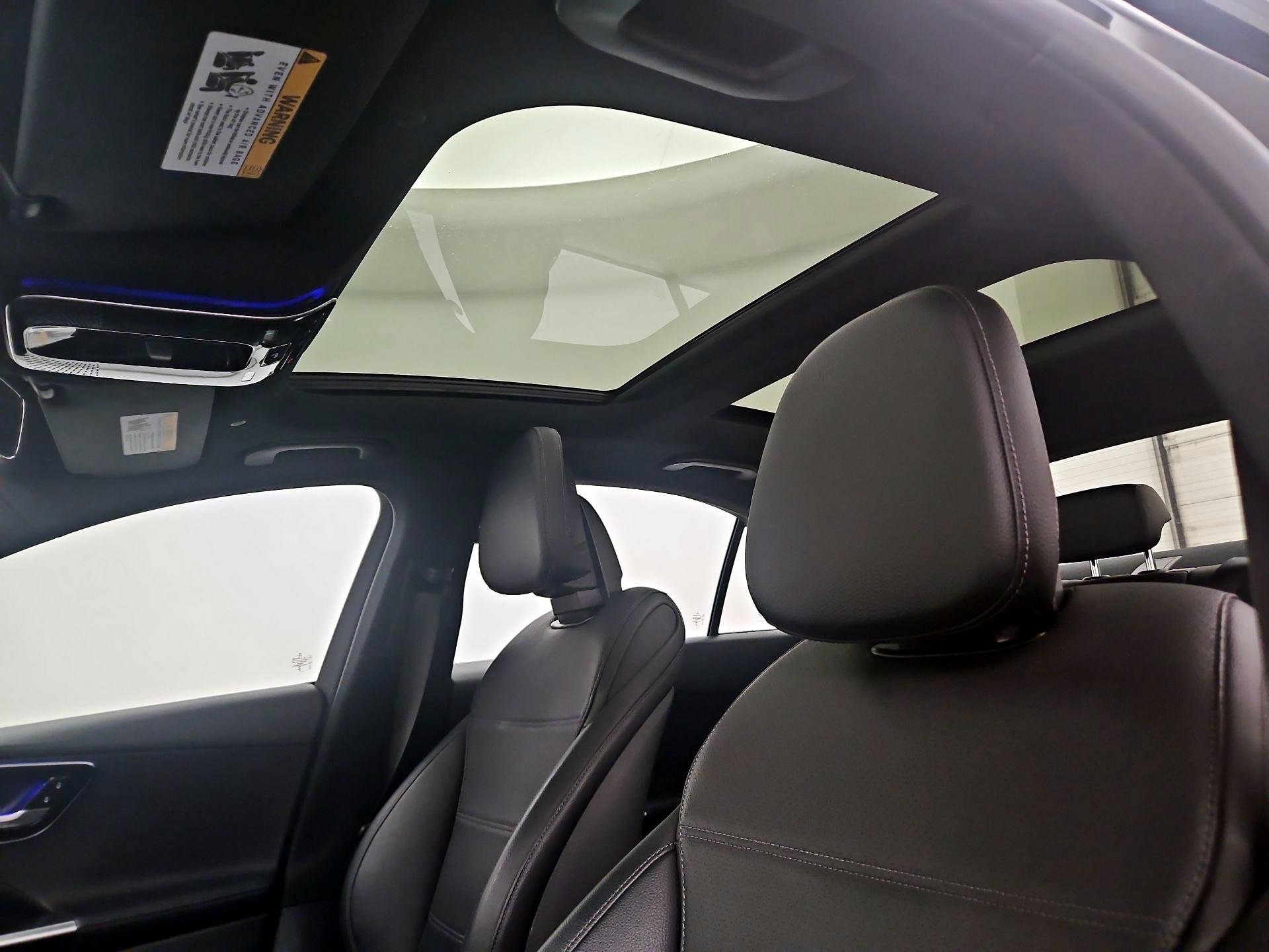 Thumbnail: 2024 Mercedes-Benz C-Class - 19