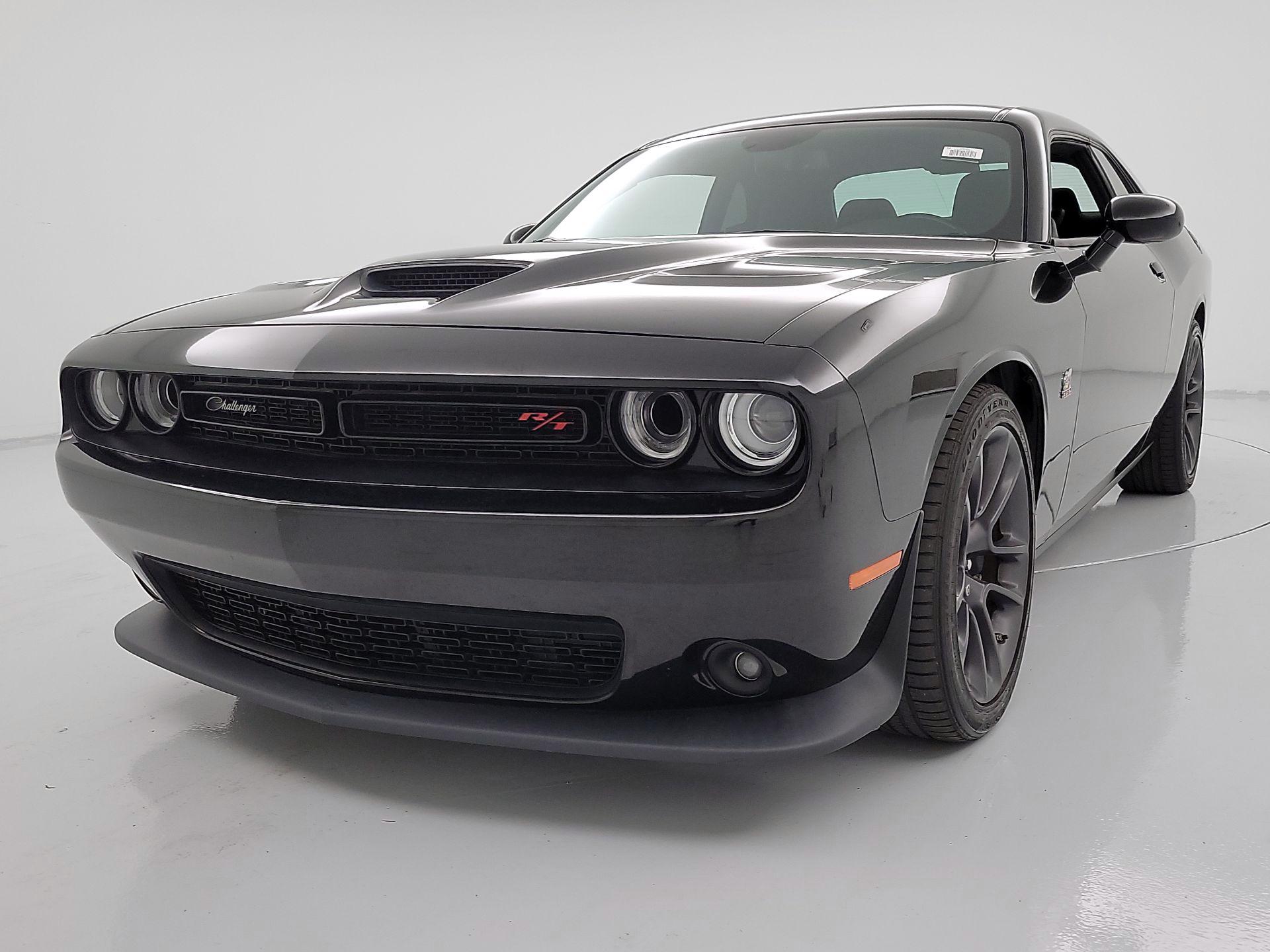 Thumbnail: 2020 Dodge Challenger - 3