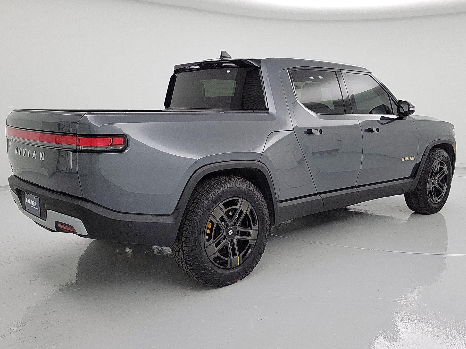 Thumbnail: 2023 Rivian R1T - 5