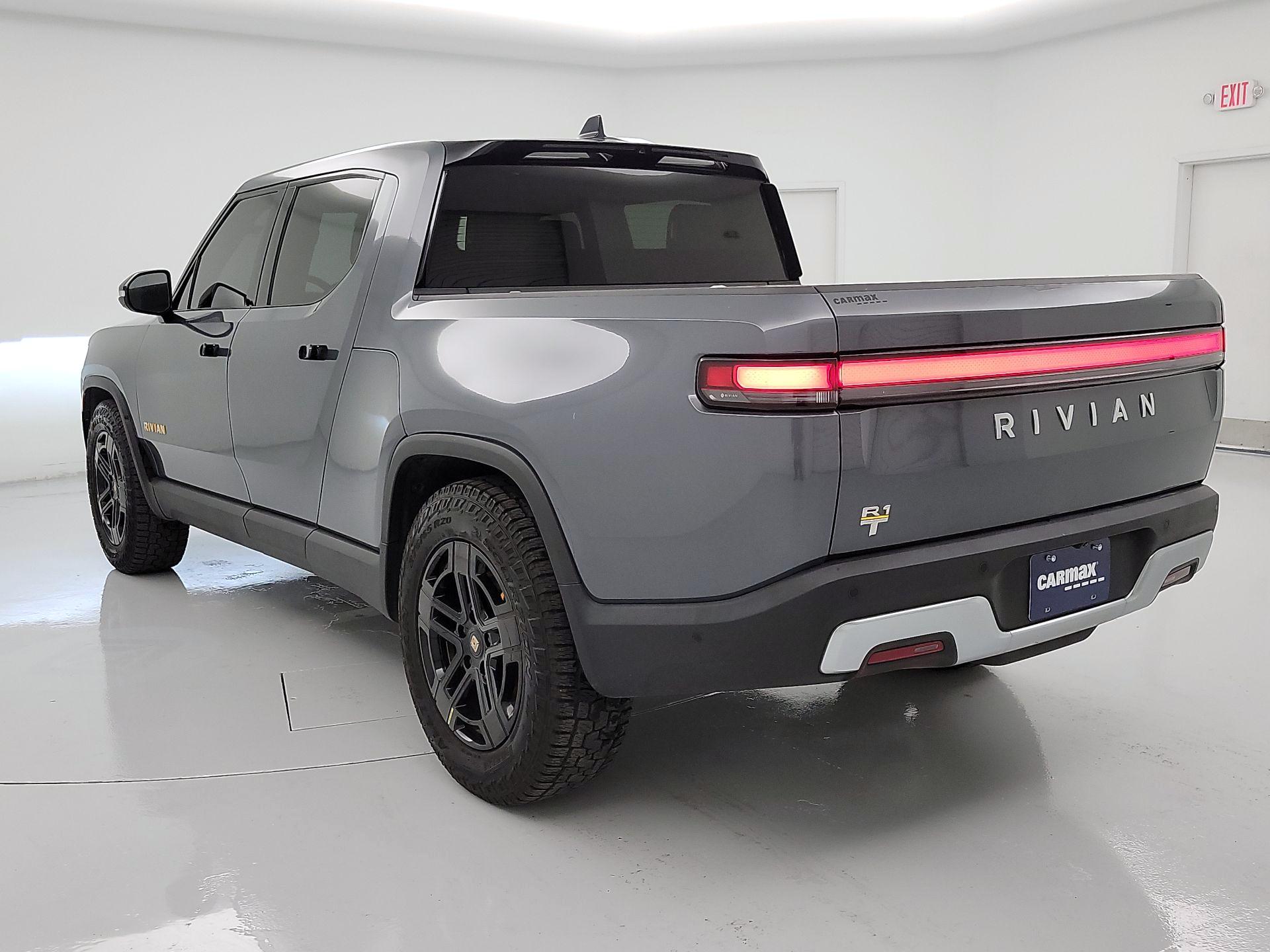 Thumbnail: 2023 Rivian R1T - 7