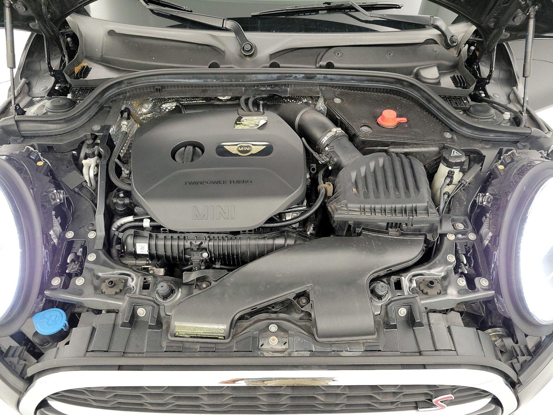 Thumbnail: 2015 MINI Cooper Hardtop - 19