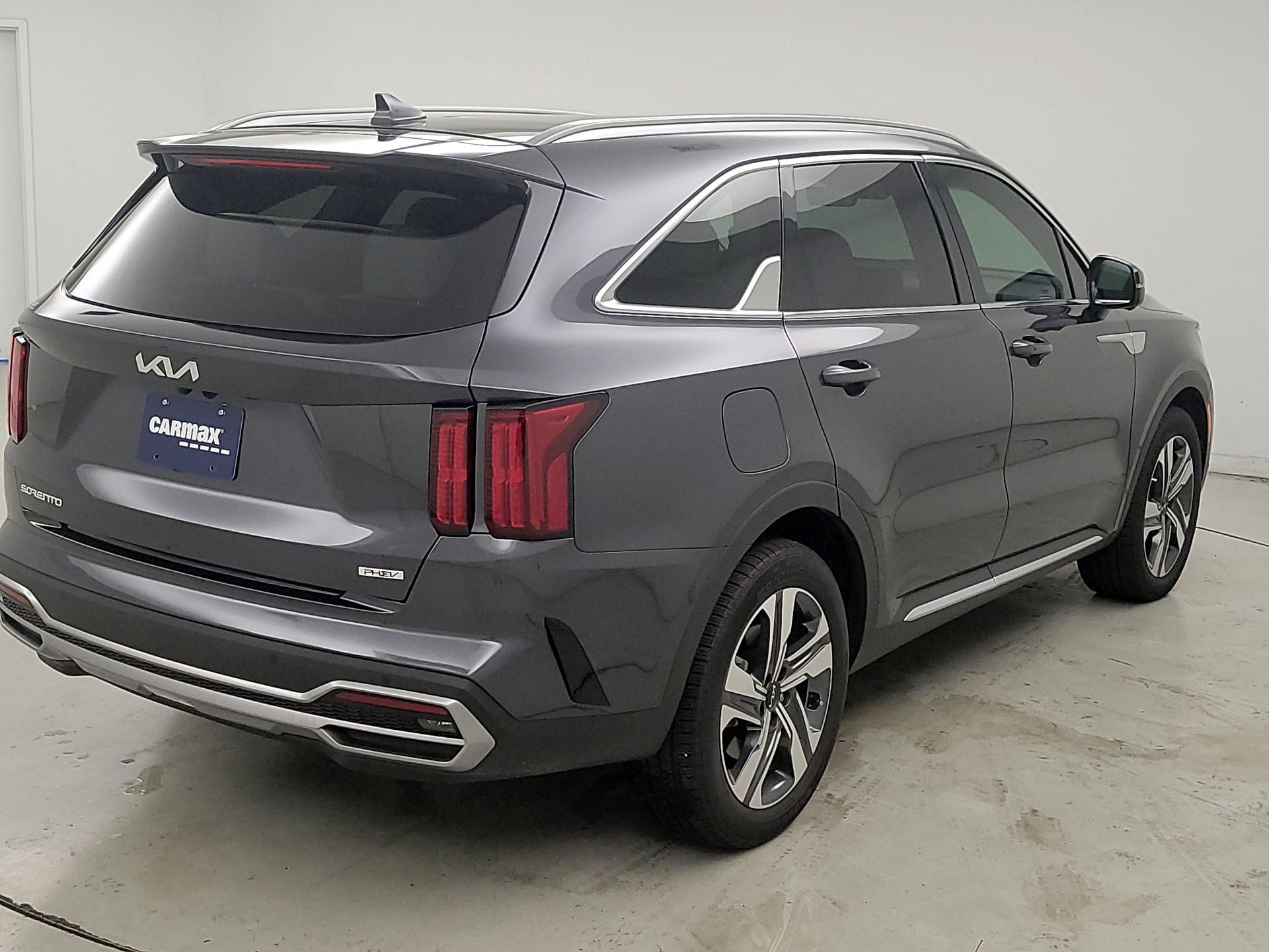 Thumbnail: 2023 Kia Sorento - 5