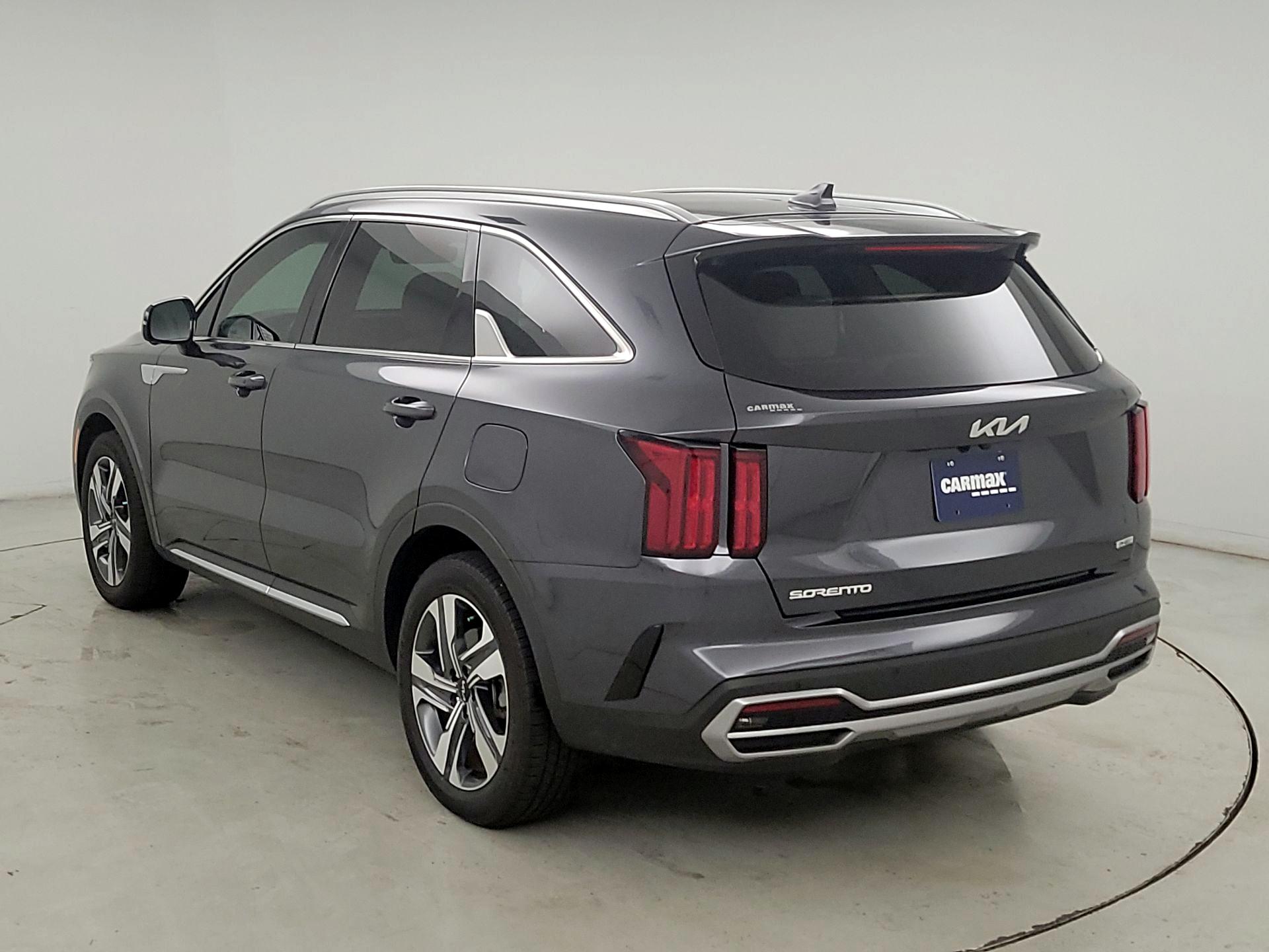 Thumbnail: 2023 Kia Sorento - 7