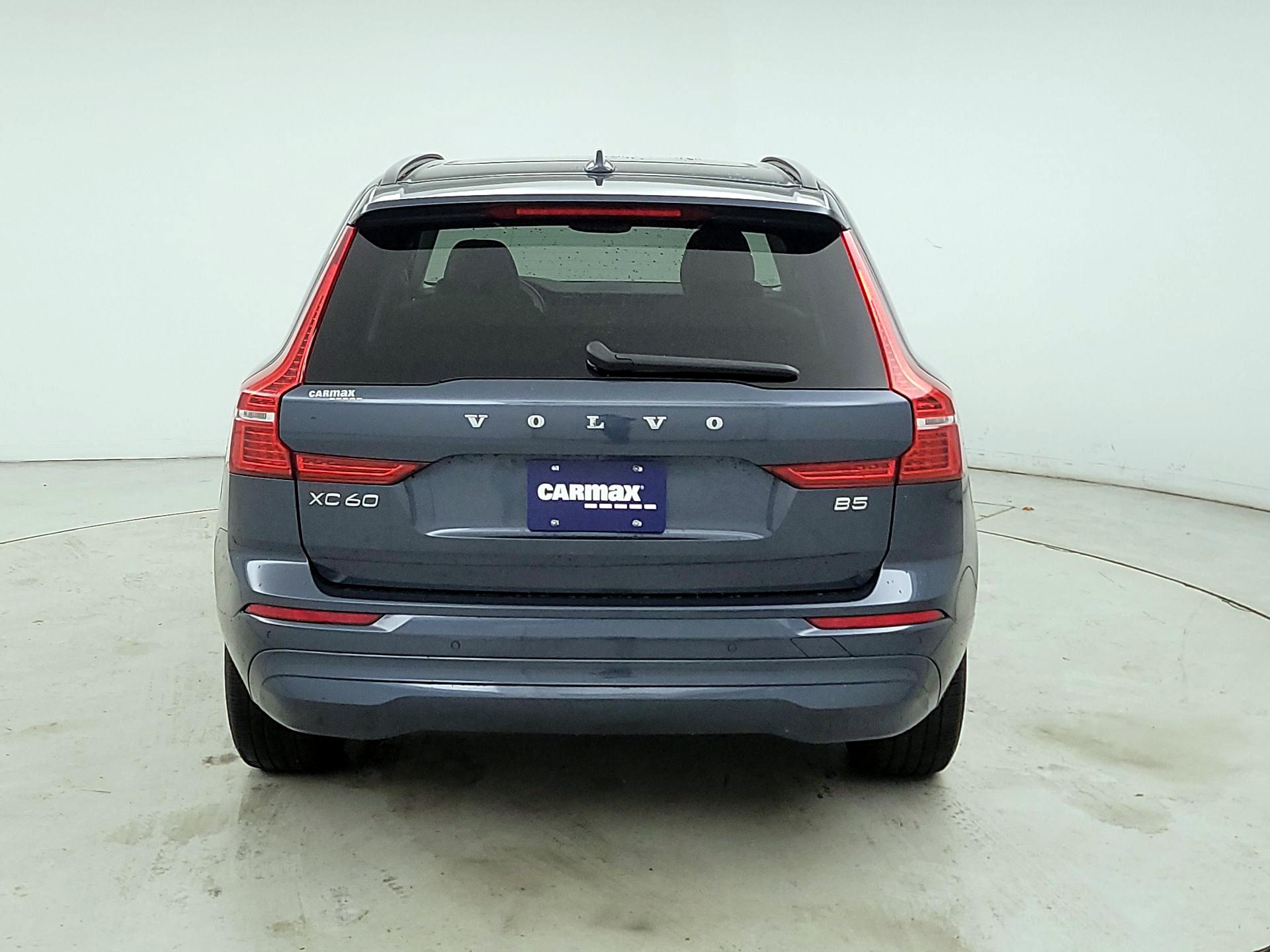 Thumbnail: 2022 Volvo XC60 - 6