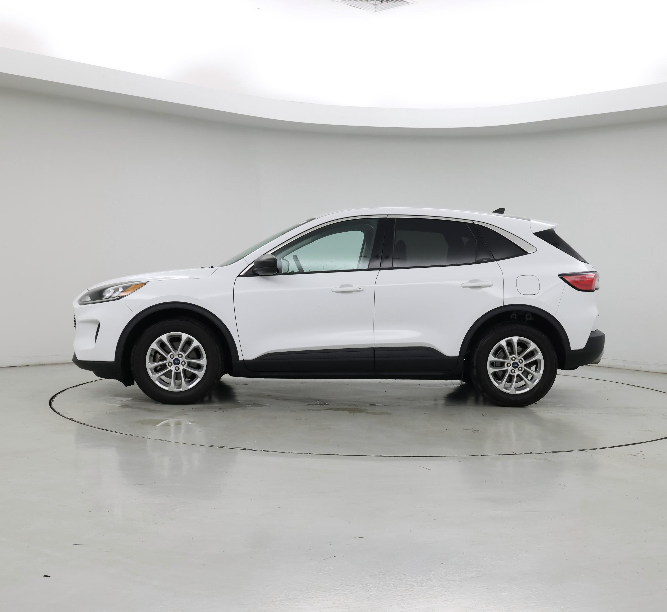 Thumbnail: 2022 Ford Escape - 3