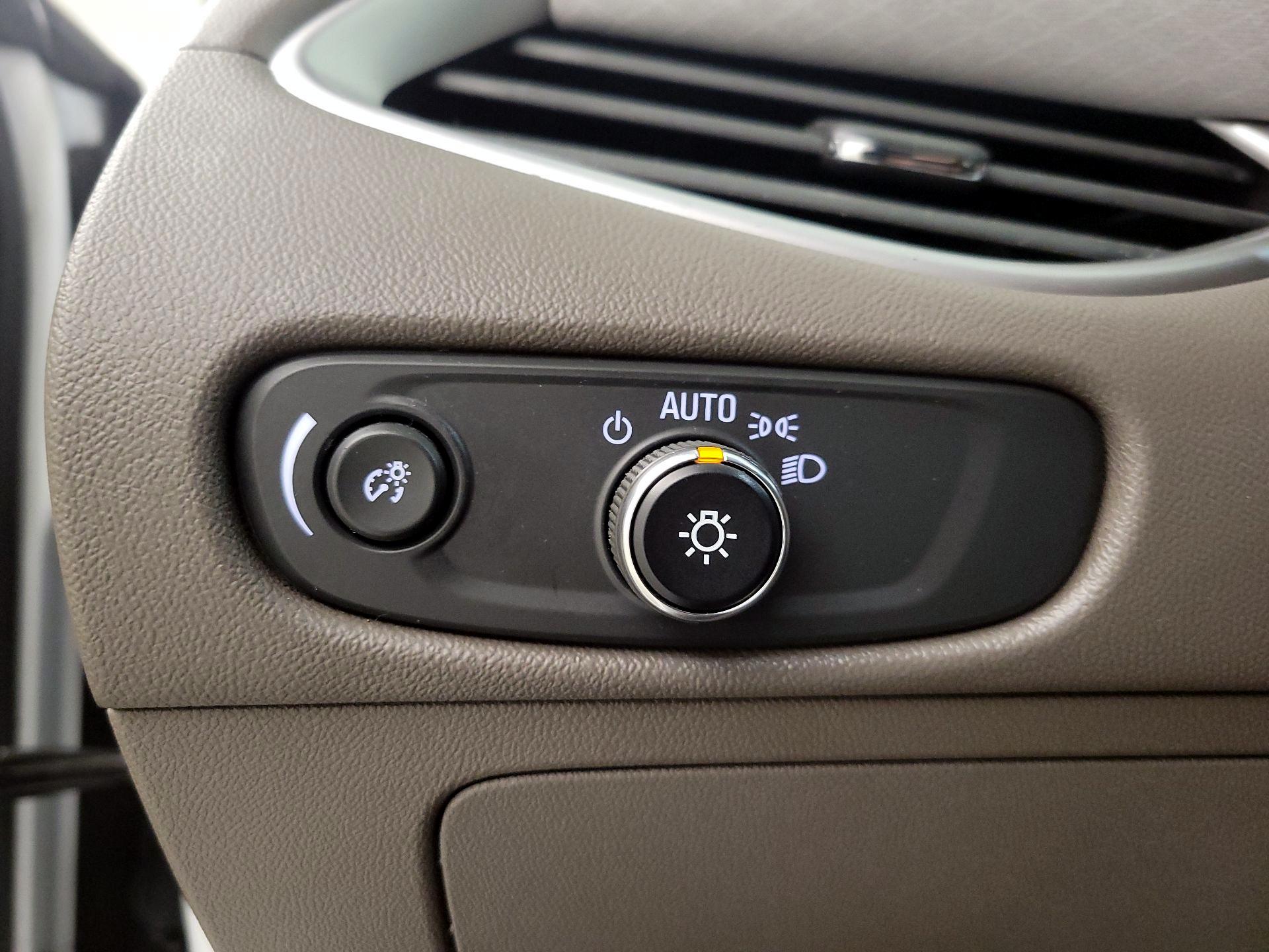 Thumbnail: 2021 Chevrolet Malibu - 13