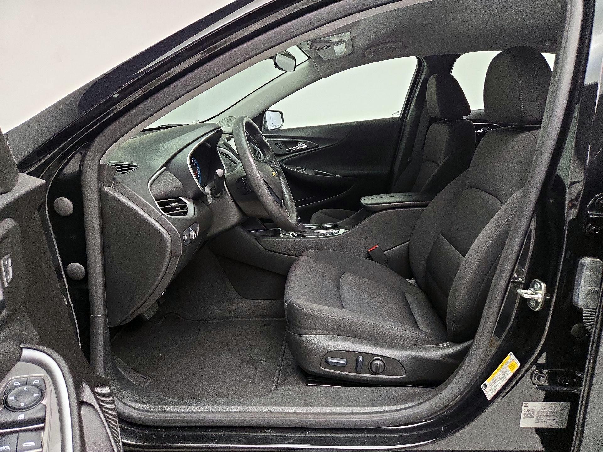 Thumbnail: 2024 Chevrolet Malibu - 11