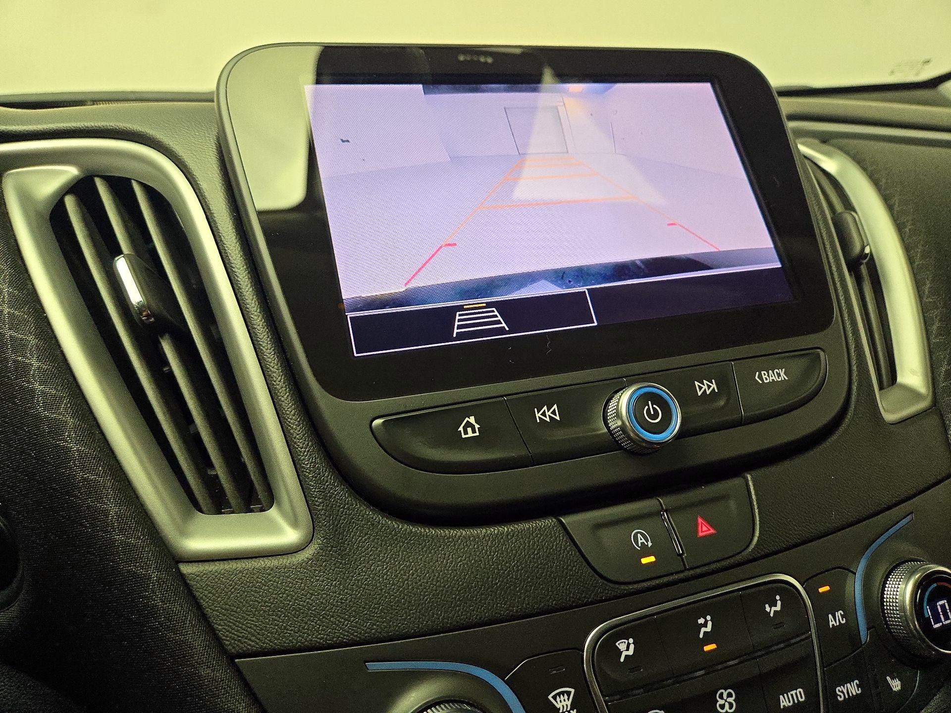 Thumbnail: 2024 Chevrolet Malibu - 14