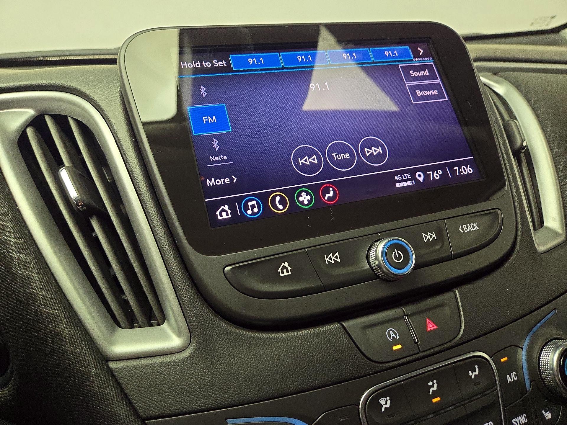 Thumbnail: 2024 Chevrolet Malibu - 15