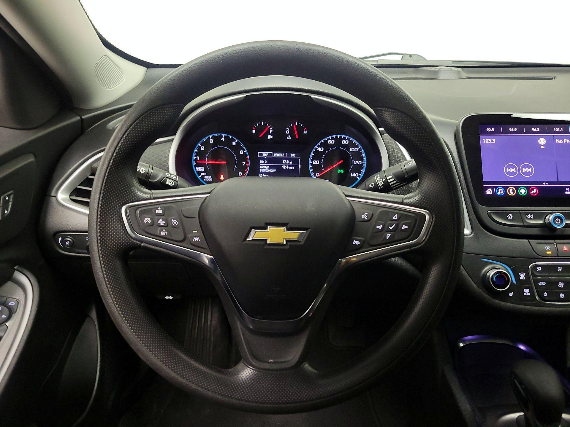 Thumbnail: 2023 Chevrolet Malibu - 10