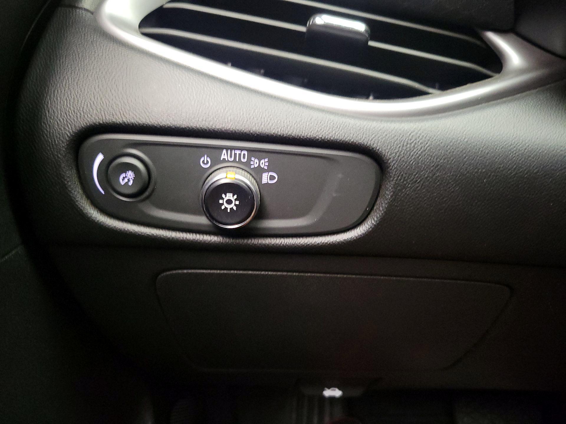 Thumbnail: 2023 Chevrolet Malibu - 13