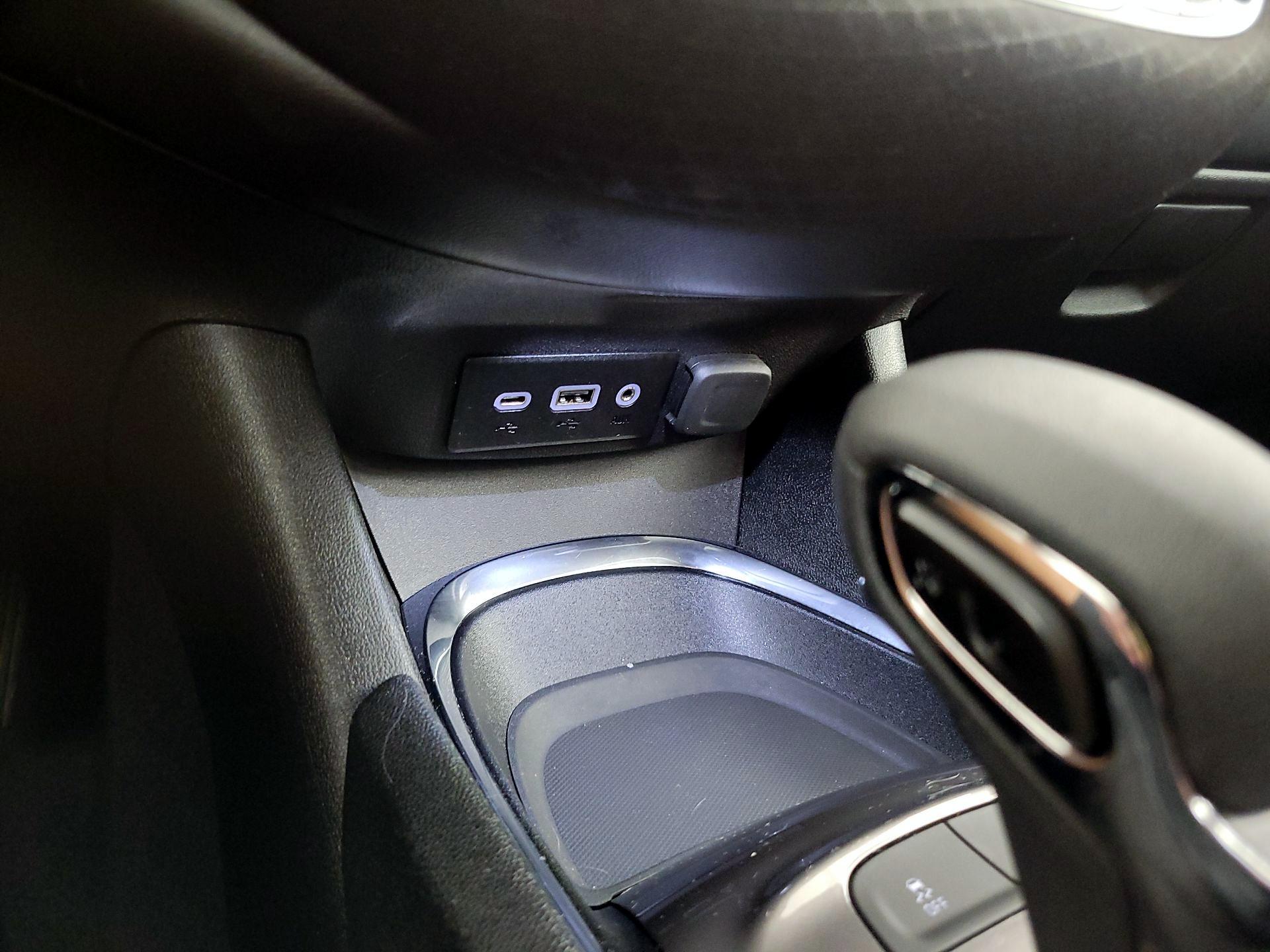 Thumbnail: 2024 Chevrolet Malibu - 16
