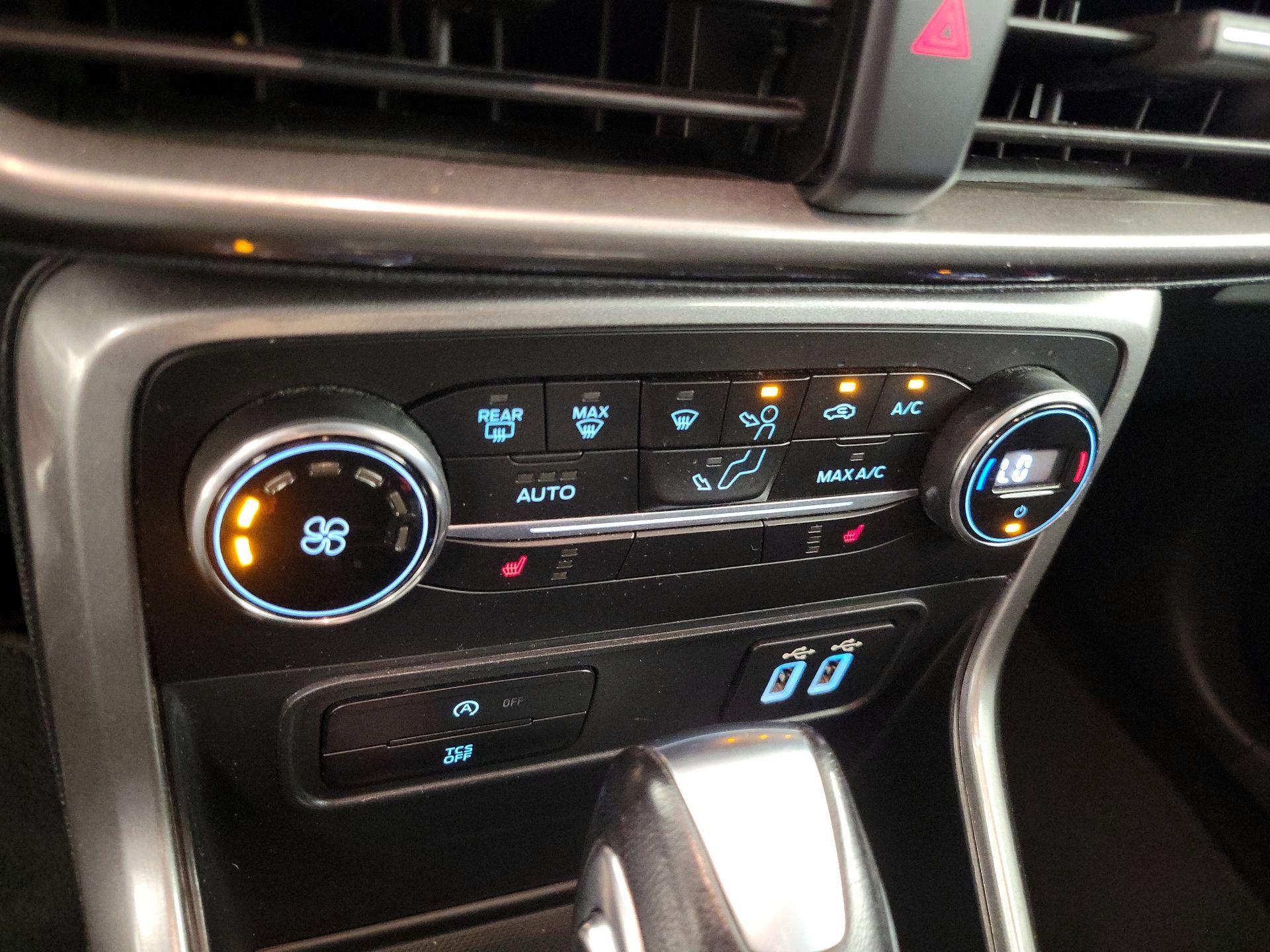 Thumbnail: 2020 Ford EcoSport - 15