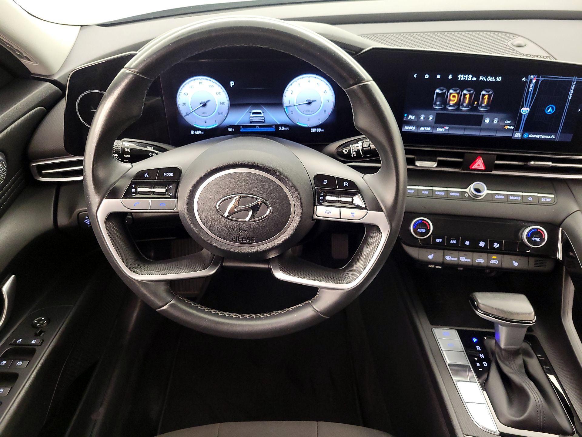 Thumbnail: 2023 Hyundai Elantra - 10